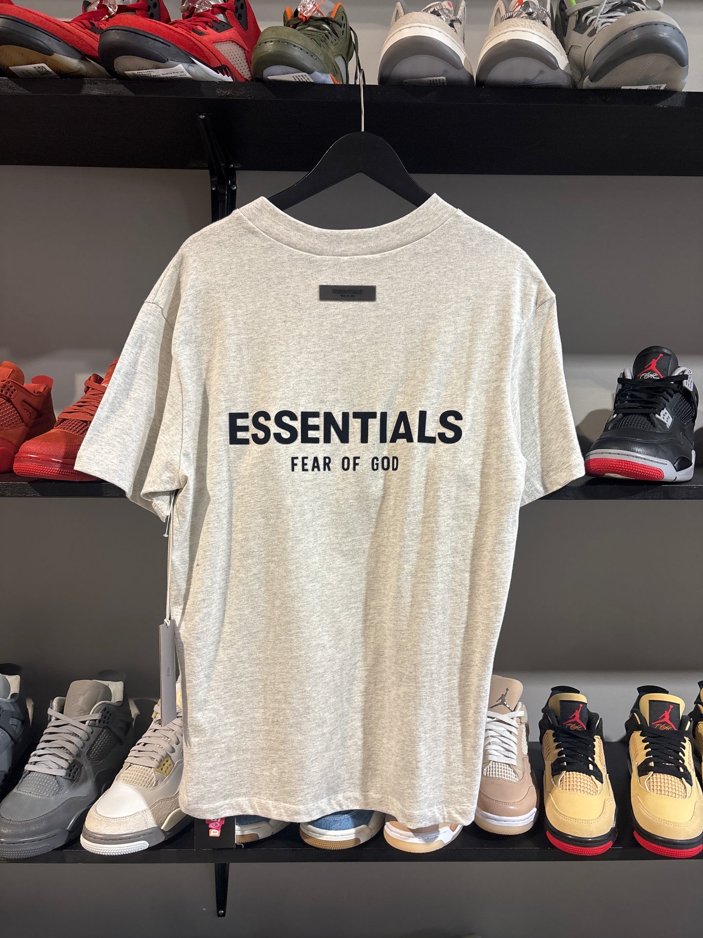 Fear of God Essentials T-shirt (SS22) Light Oatmeal