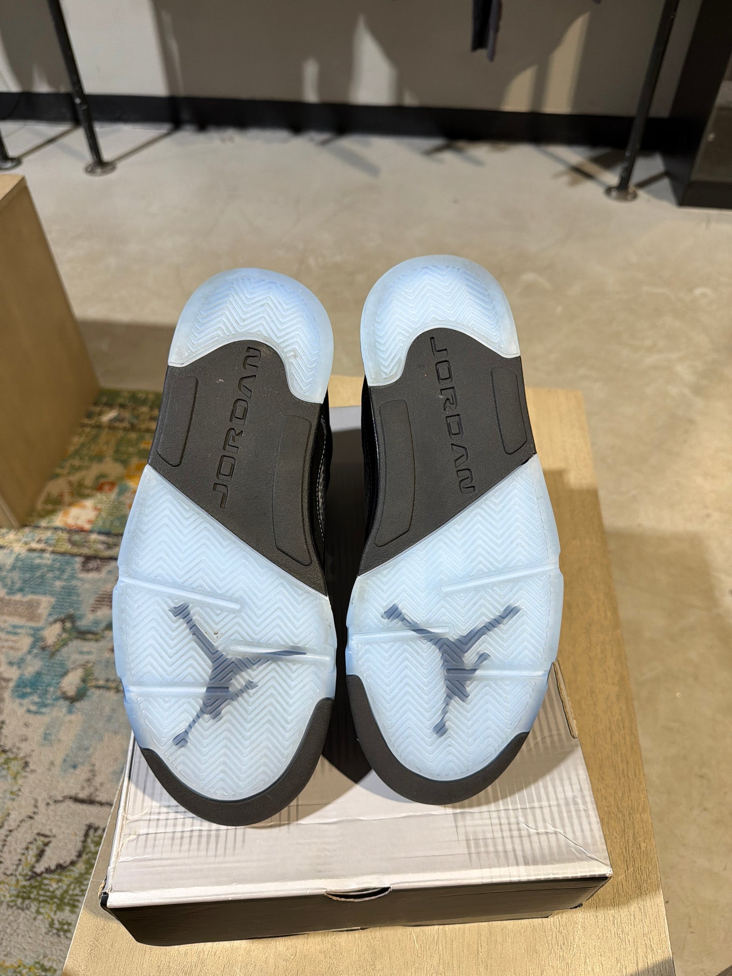 Jordan 5 Black University Blue Used Sz 9.5