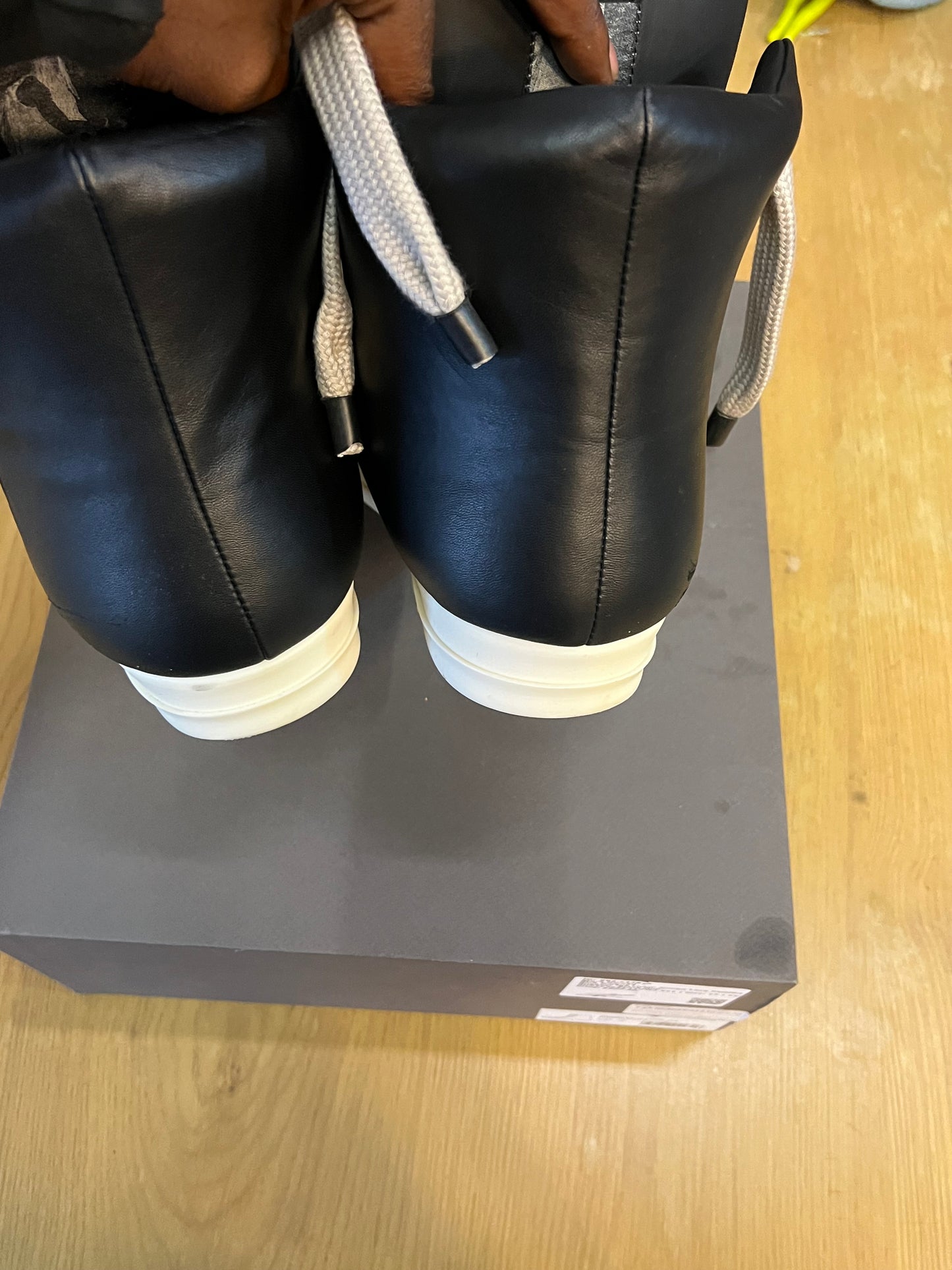 Rick Owens Luxor Jumbo Lace Padded Sneaker Black Milk Used