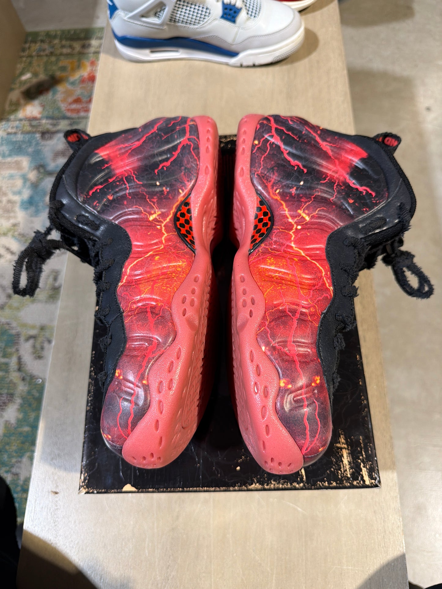 Nike Stranger Things Foamposite Used Sz 9