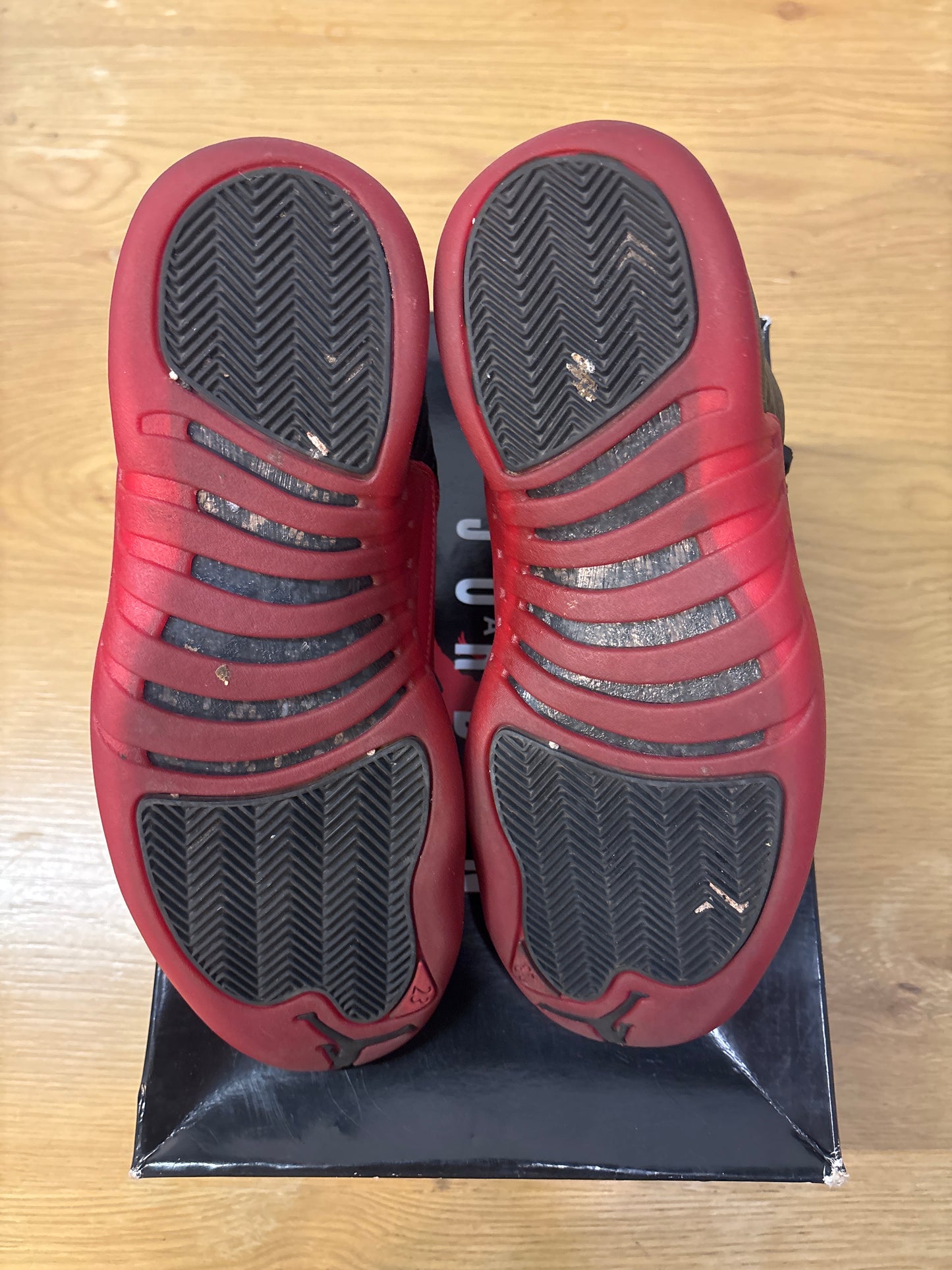 JORDAN 12 FLU GAME 2025 Used 8.5 RB