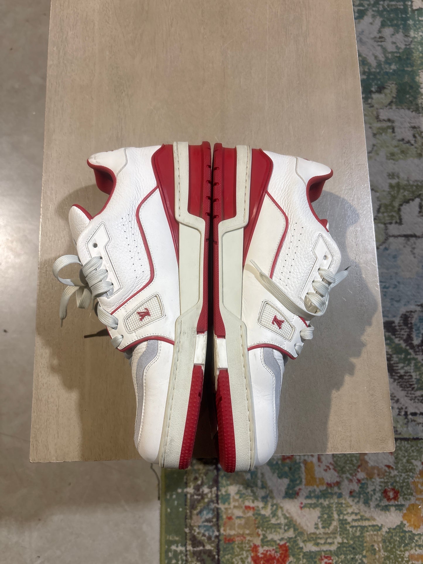 Lv White/Red 54 Trainers Used Sz 10 NB