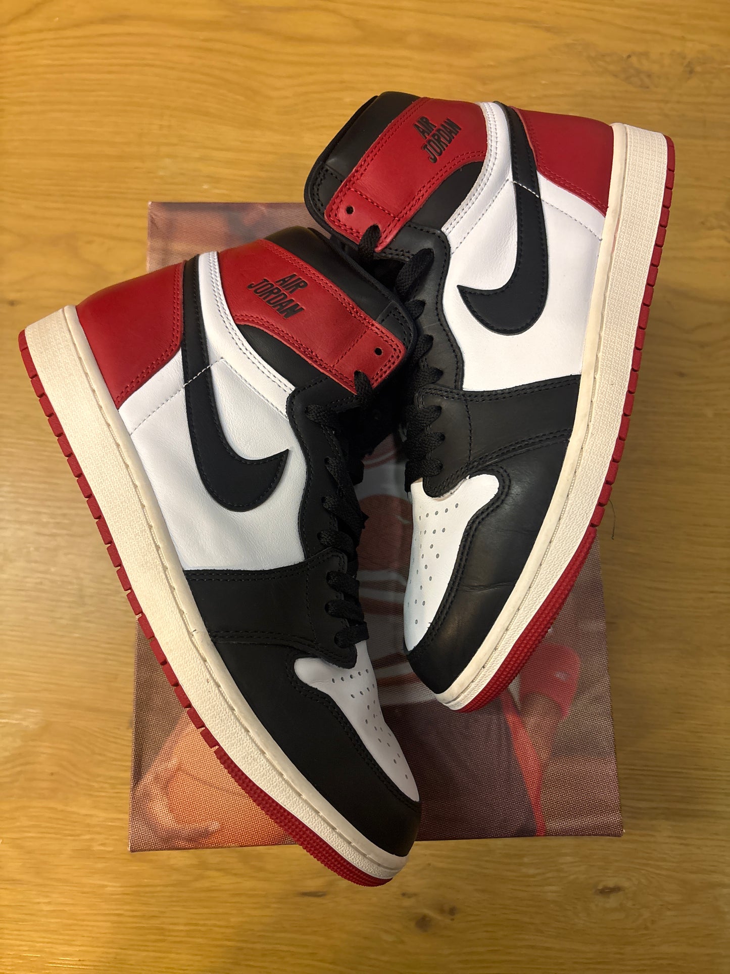 JORDAN 1 BLACK TOE USED SZ 12 (2)