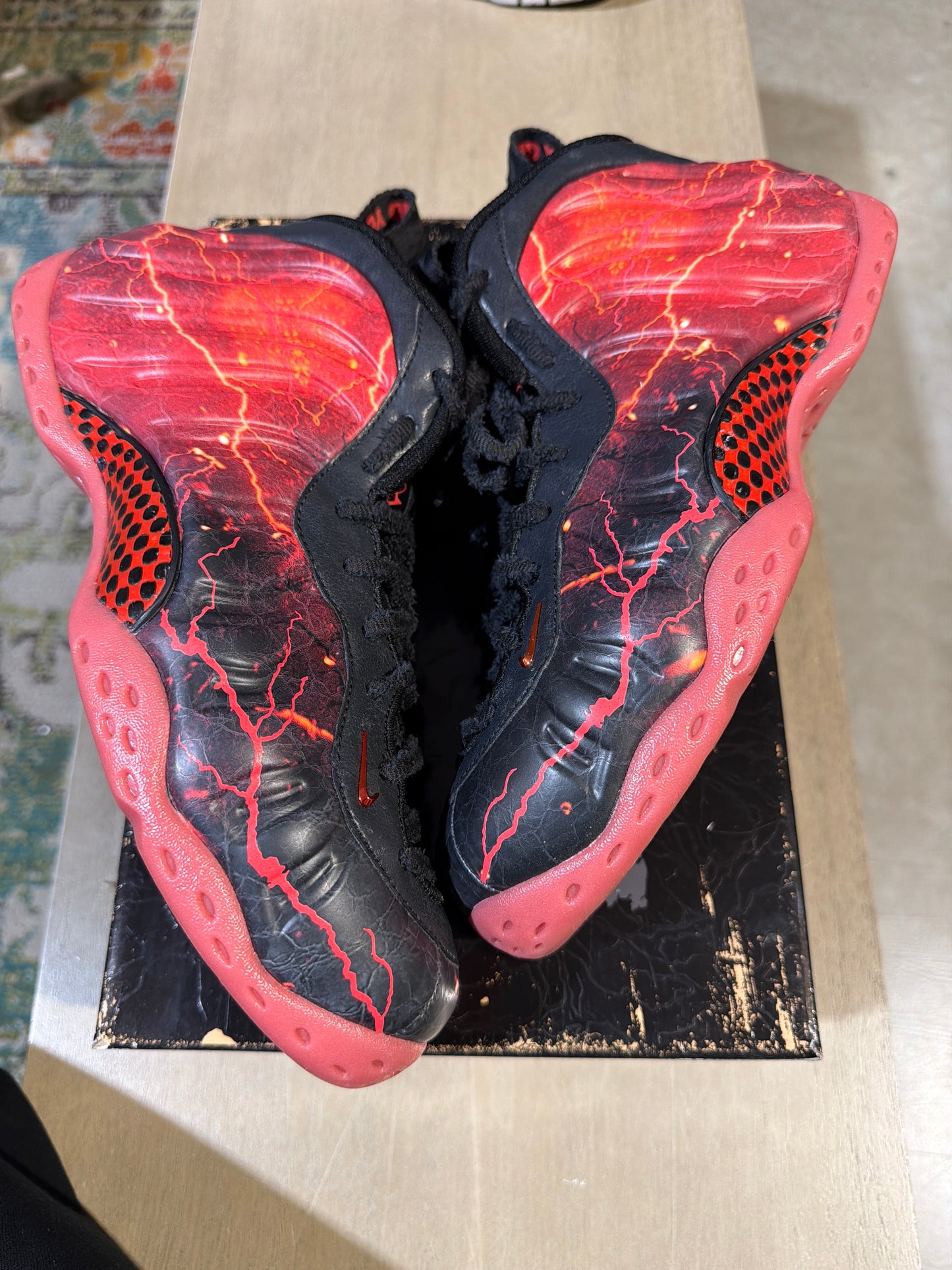 Nike Stranger Things Foamposite Used Sz 9