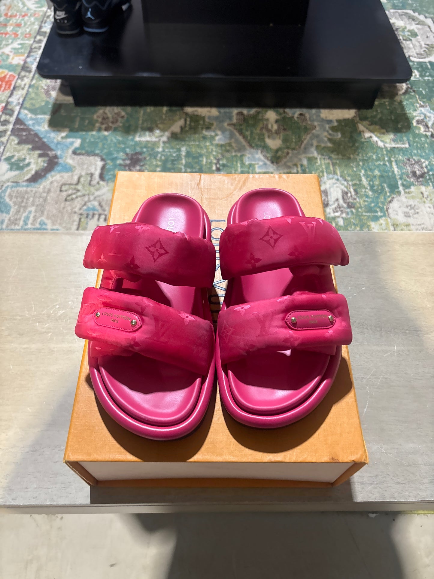 Louis Vuitton Pool Pillow Comfort Mule Pink Used Sz 5