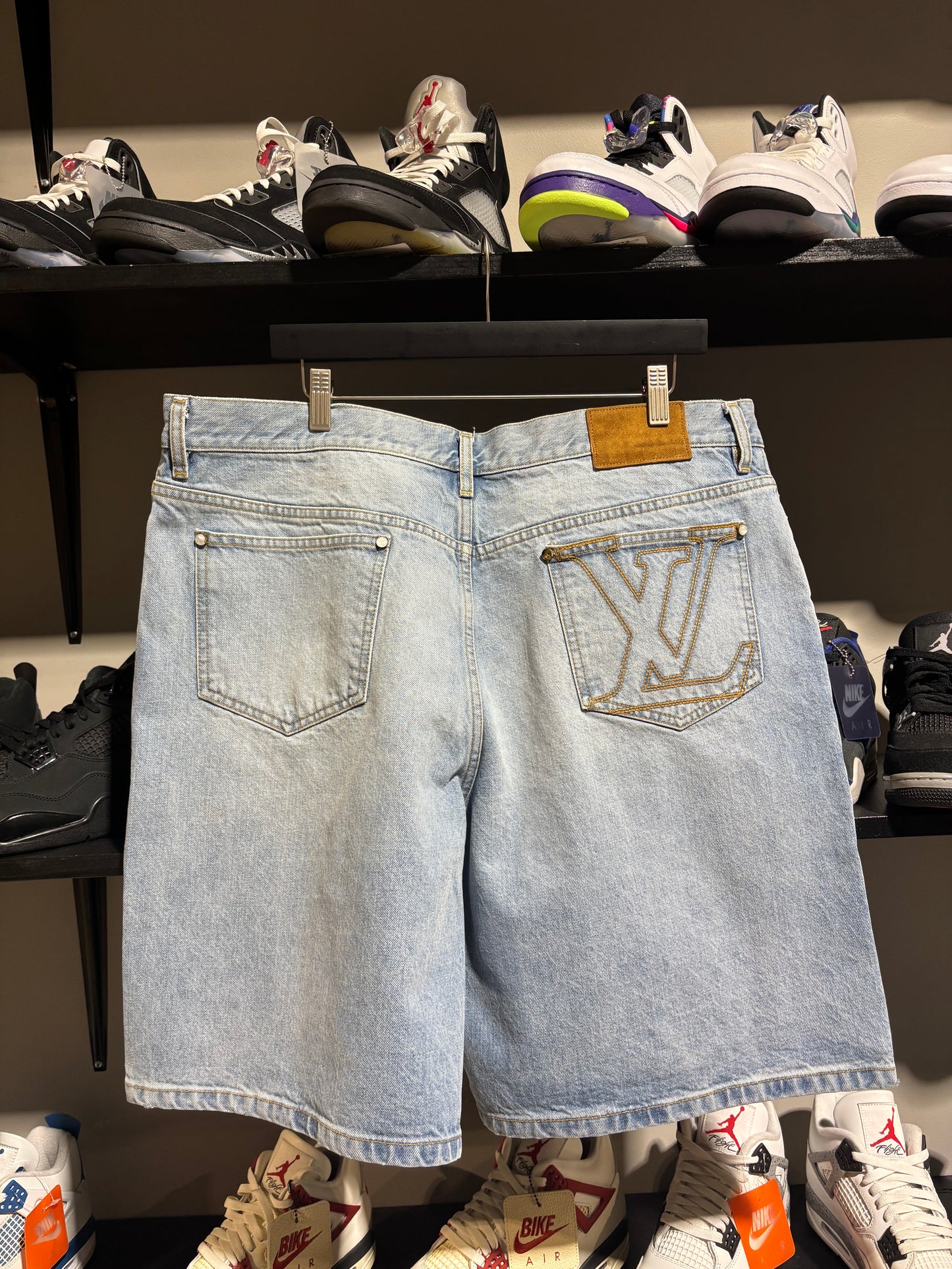 LV Light Wash Denim Shorts Sz 40