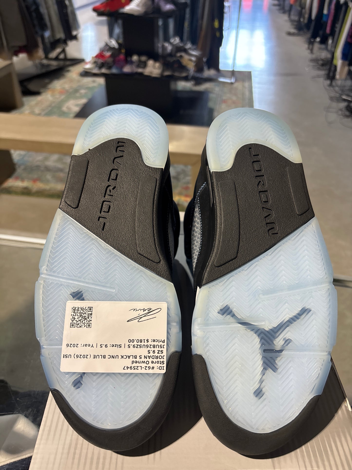 JORDAN 5 BLACK UNC BLUE (2026) USED SZ 9.5