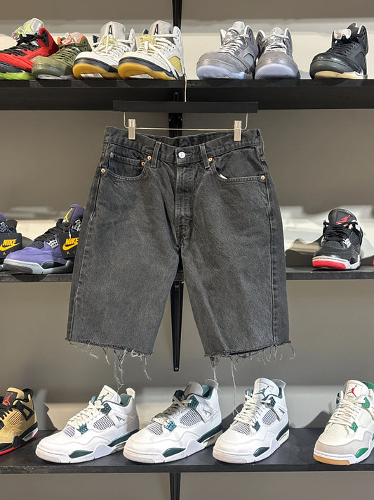 Vintage Levi's Black Shorts - Pre-Owned