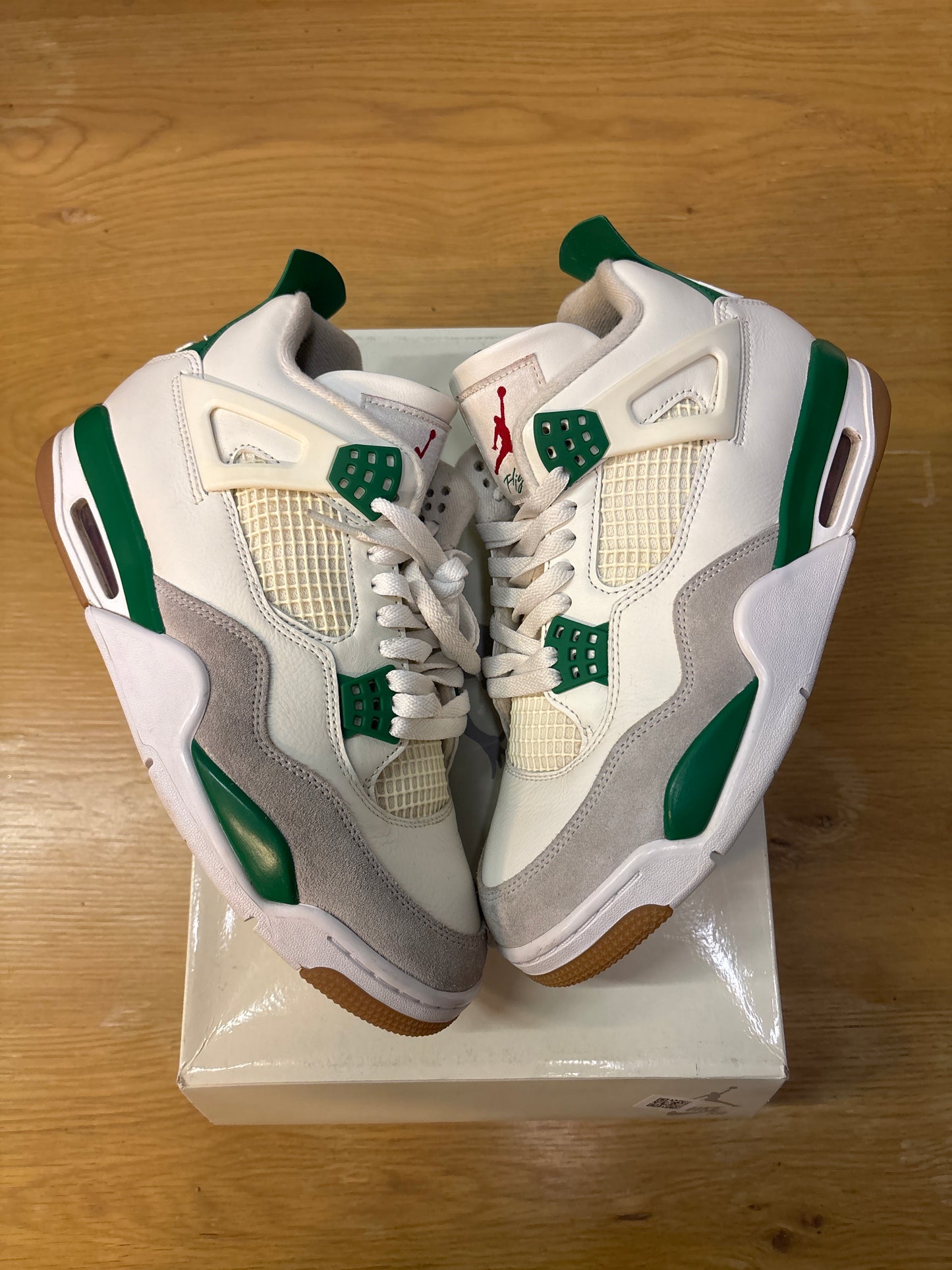 Air Jordan 4 retro pine green sb sz 9 used