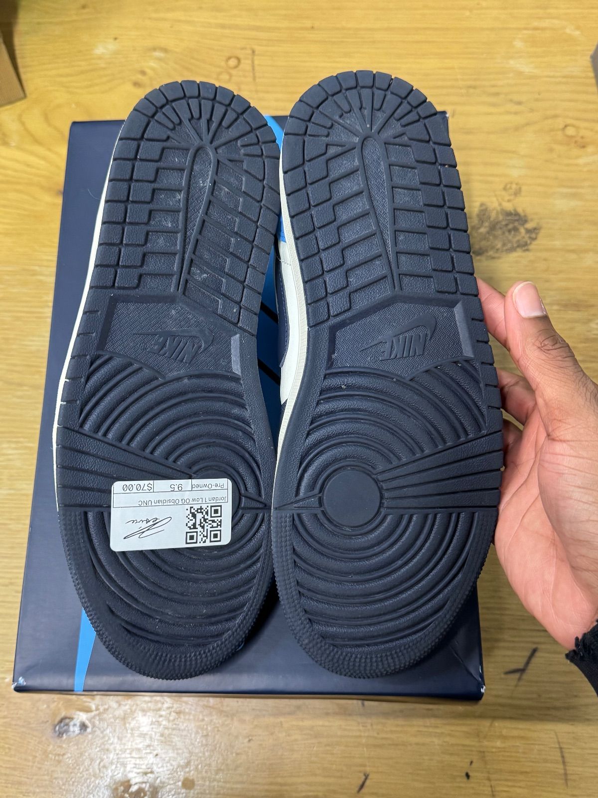 Jordan 1 Low OG Obsidian UNC - Pre-Owned