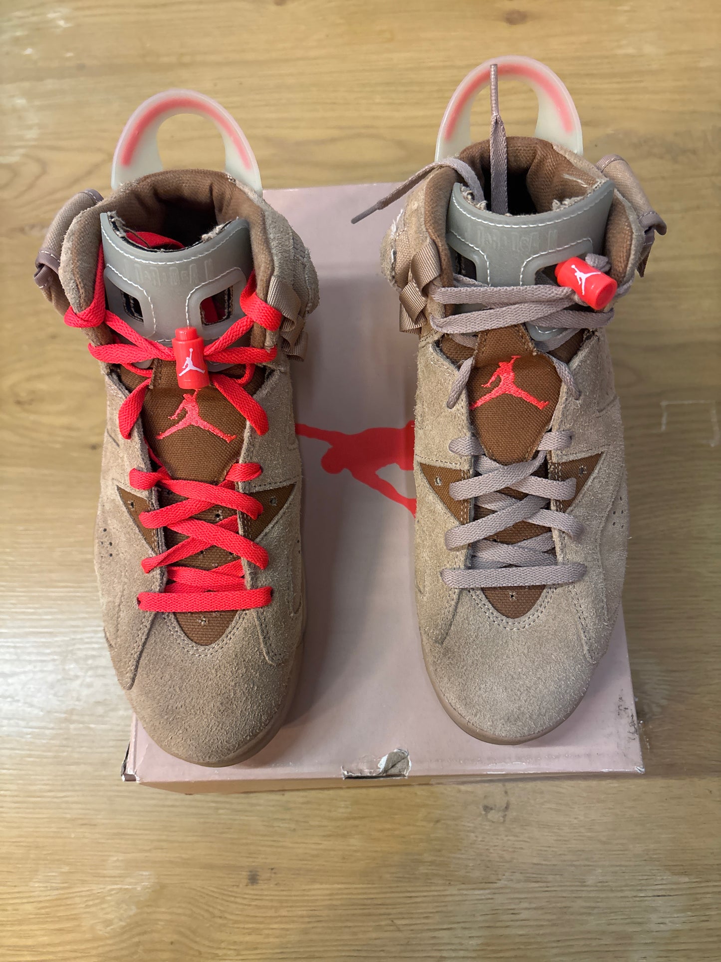 TRAVIS X JORDAN 6  KHAKI Used Sz 8