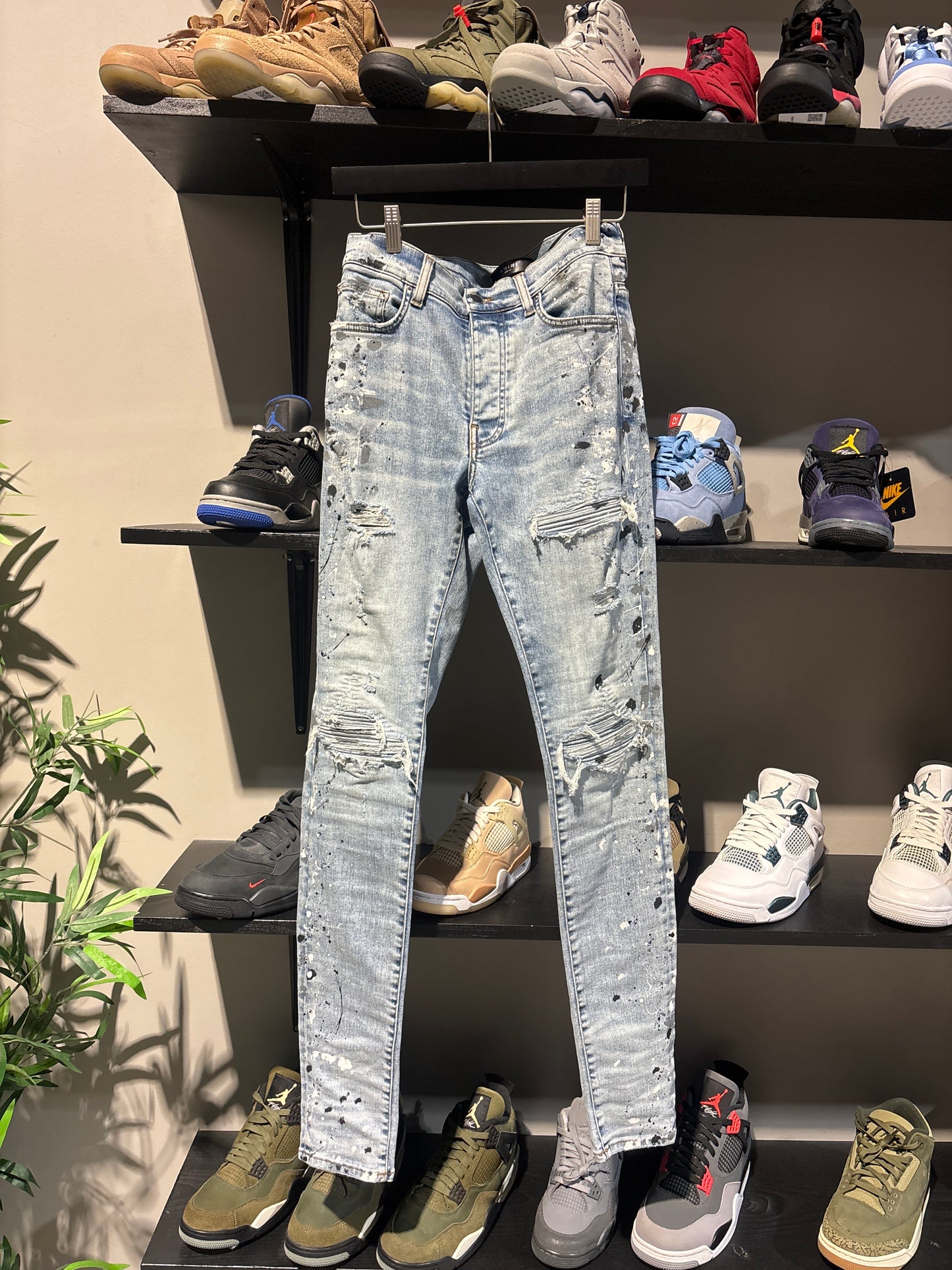 Amiri MX1 Lightwash/Blue Paint Splatter Sz 30
