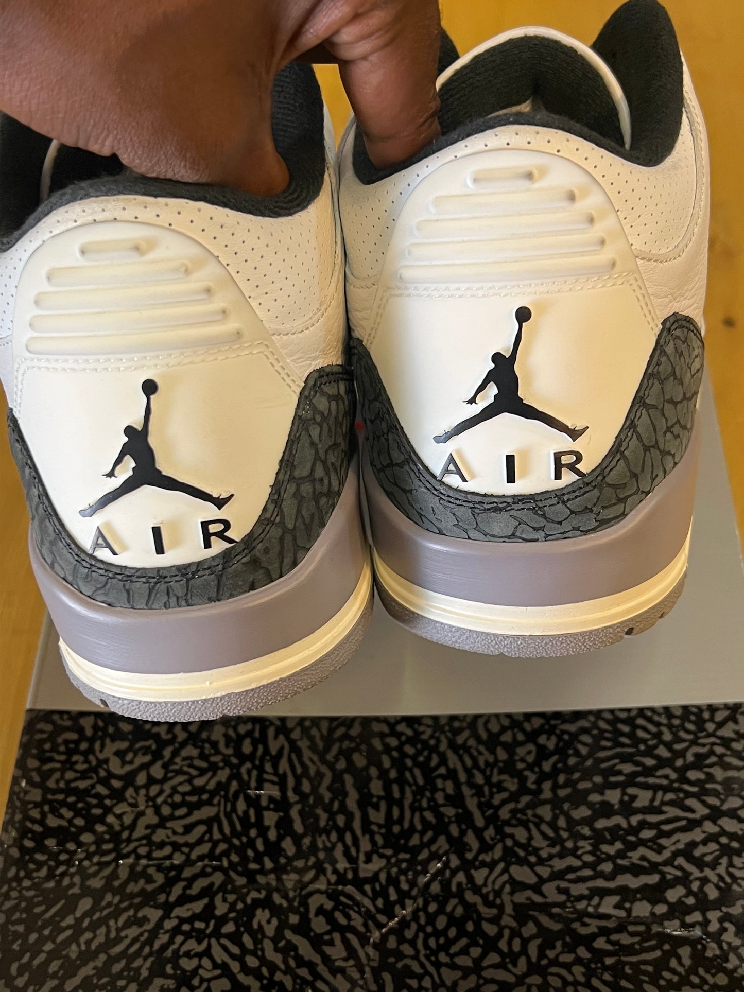 Jordan 3 Cement Grey Used Sz 11