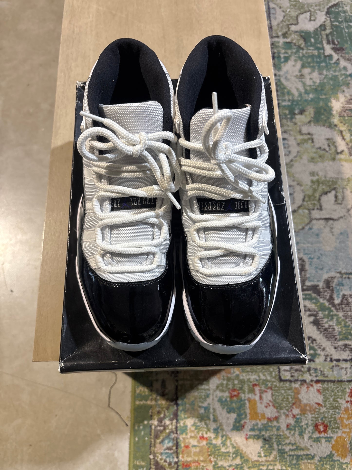 Jordan 11 Concord Used Sz 9.5
