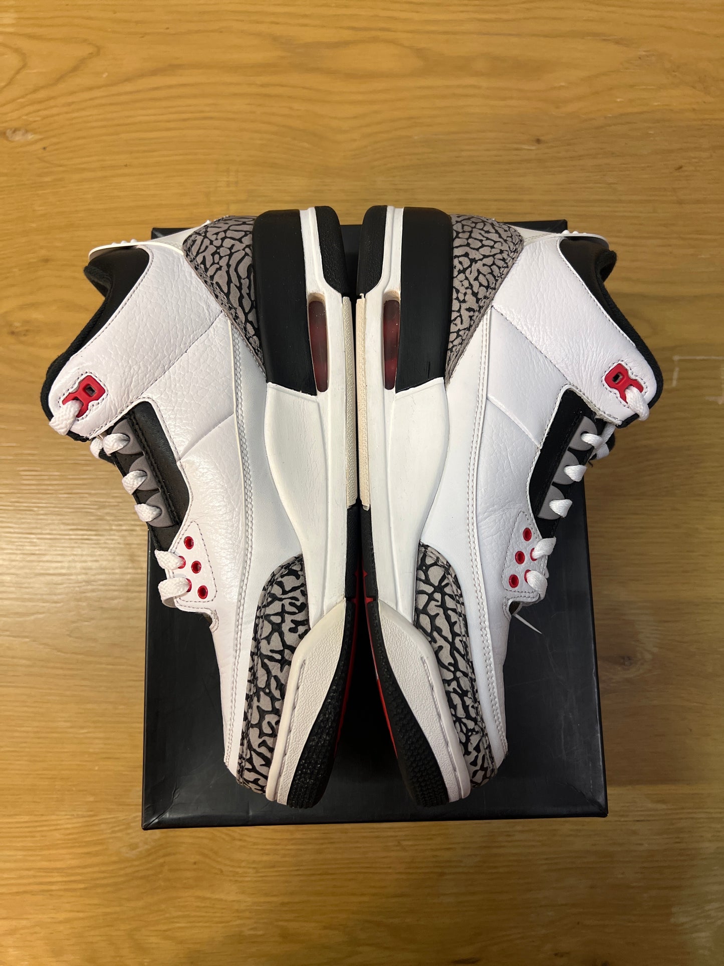 Air Jordan 3 Retro Infrared 23 sz 9