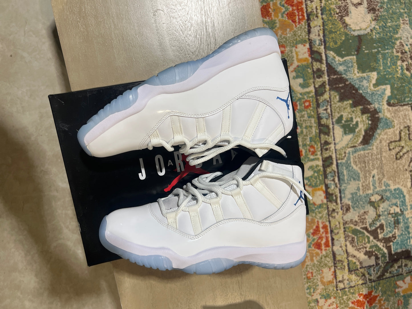 Jordan 11 legend blue used sz 10