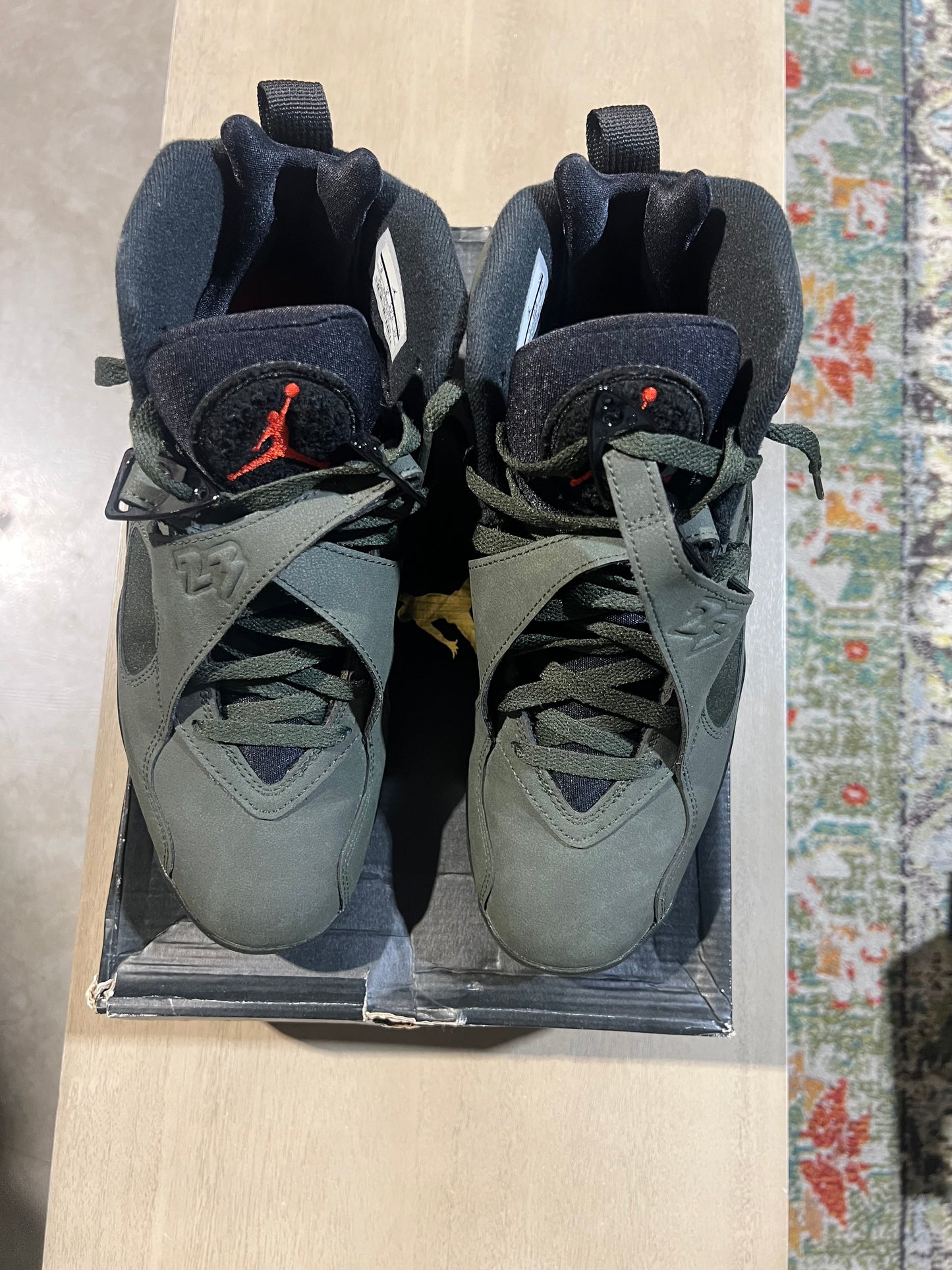 Air Jordan 8 take flight undefeated used sz 9
