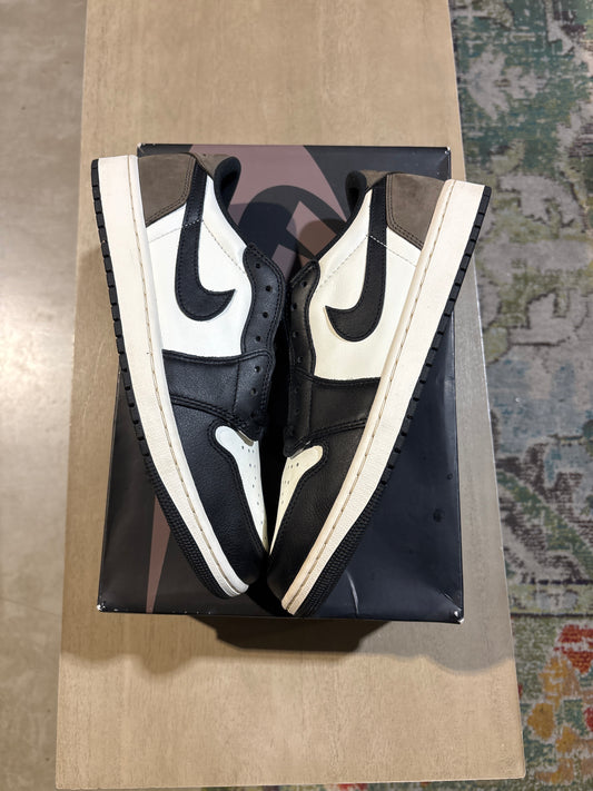 Jordan 1 Low Mocha Used SZ 10