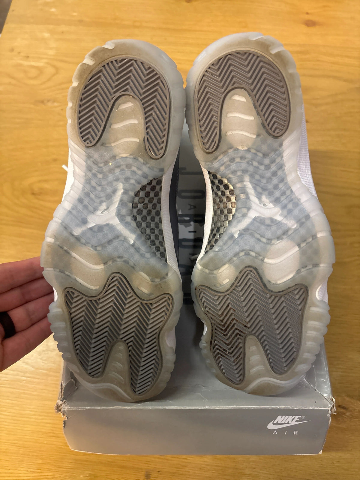 Jordan 11 Retro Cool Grey (2021) - Pre-Owned