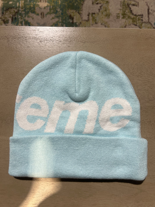 SUPREME BIG LOGO BEANIE LIGHT BLUE
