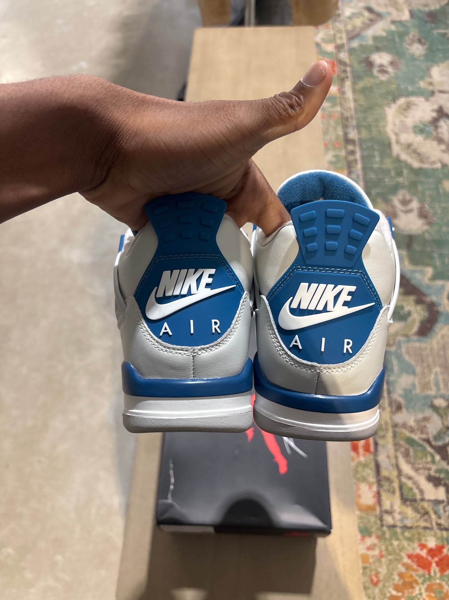 Air Jordan 4 military blue used sz 7.5