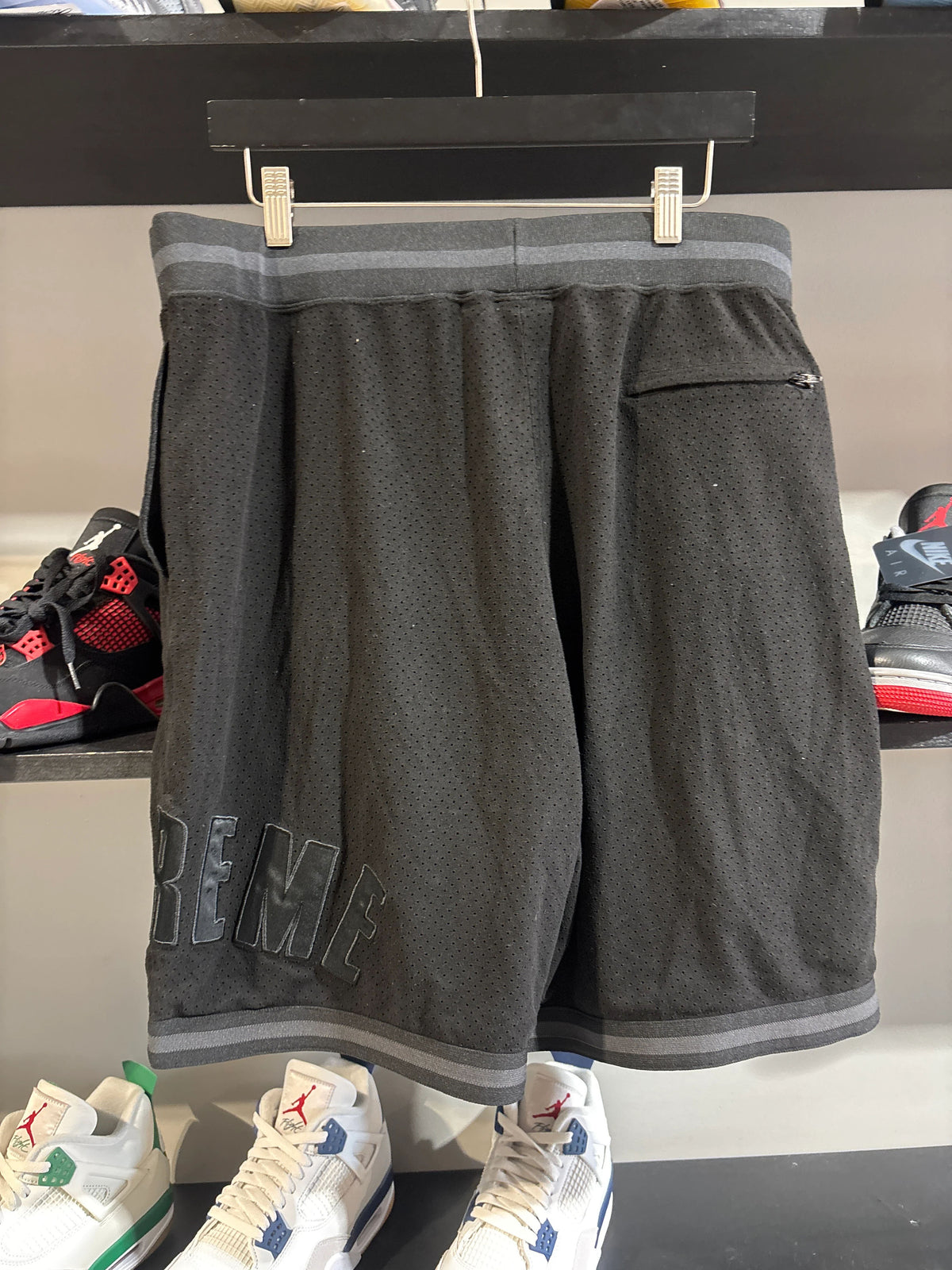 Supreme Basketball Shorts Black/Black Sz Xl - Pre-Owned