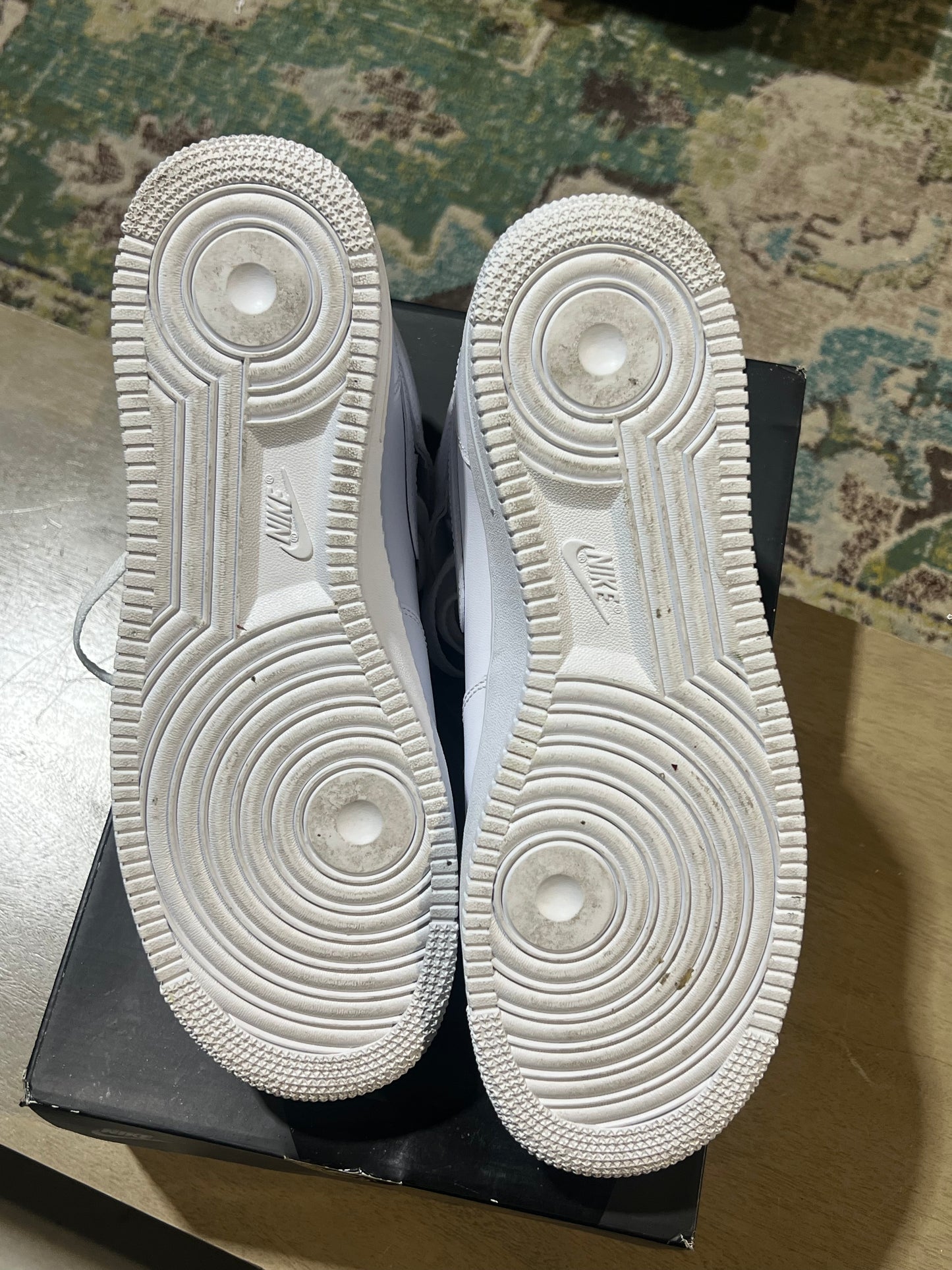 Nike Supreme Air Force 1 Mid Used 10.5
