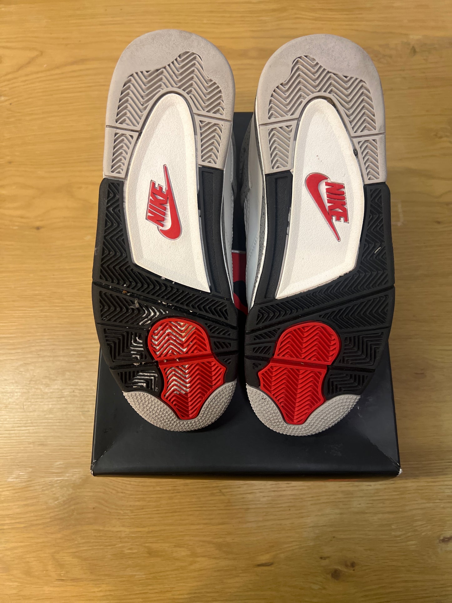 Jordan 4 White Cement Used Sz 10