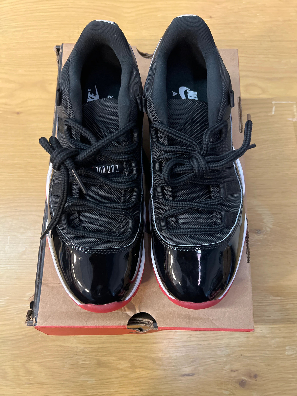 Jordan 11 Retro Low Bred (2025) - Pre-Owned