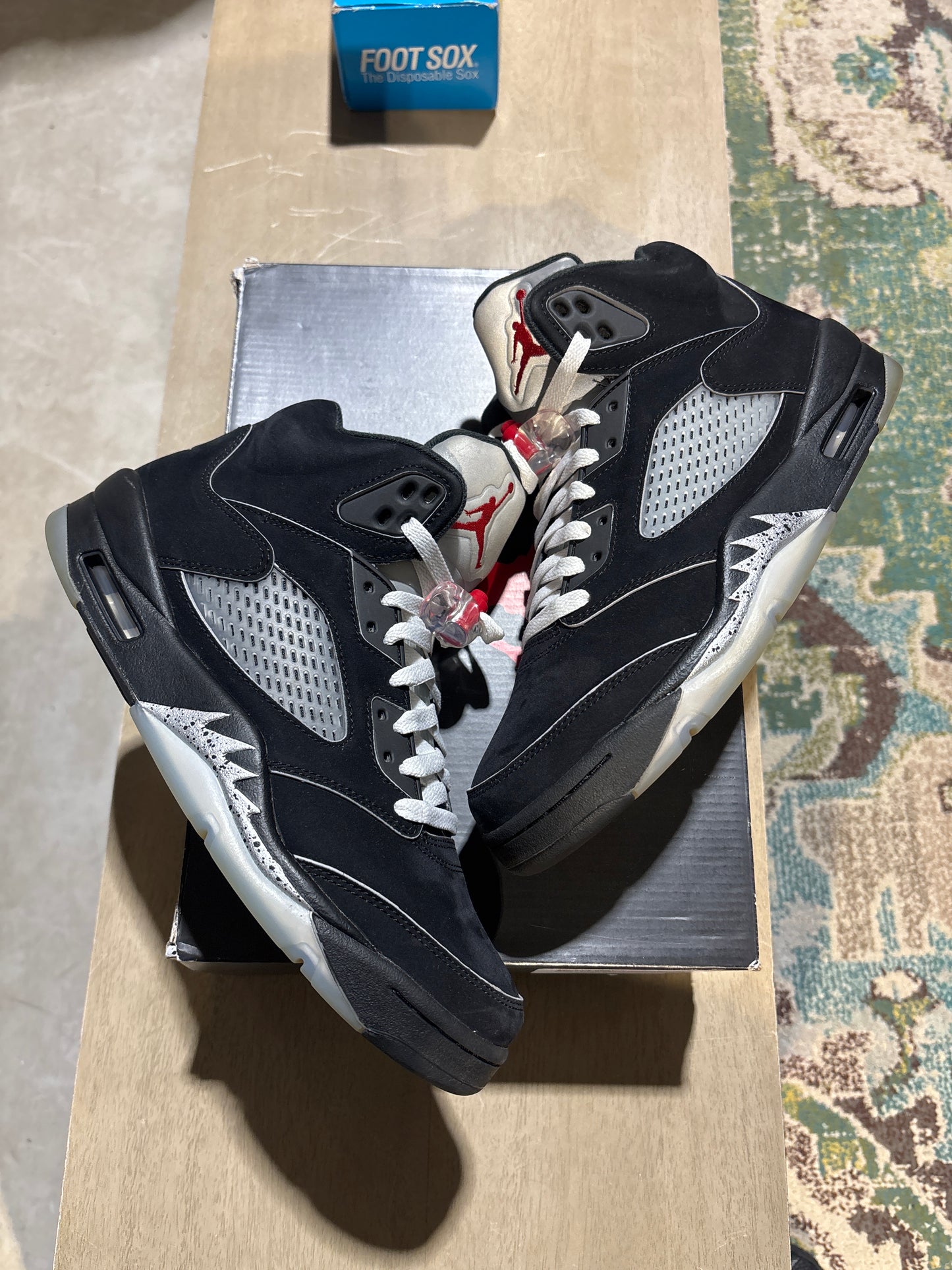Jordan 5 Black Metallic Used Sz 9.5 (1)
