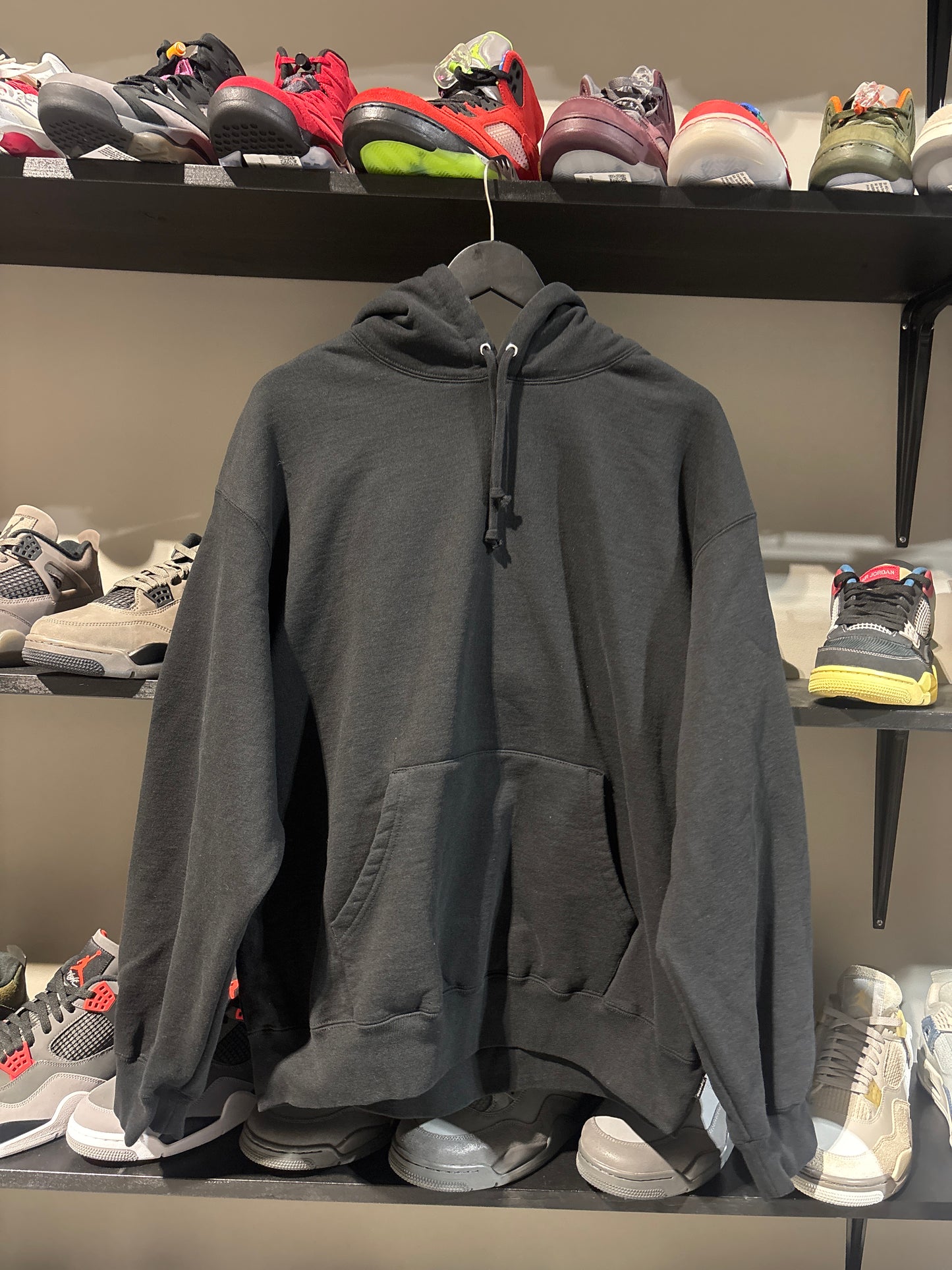 SUPREME BLACK SATIN APPLIQUE HOOD 2025