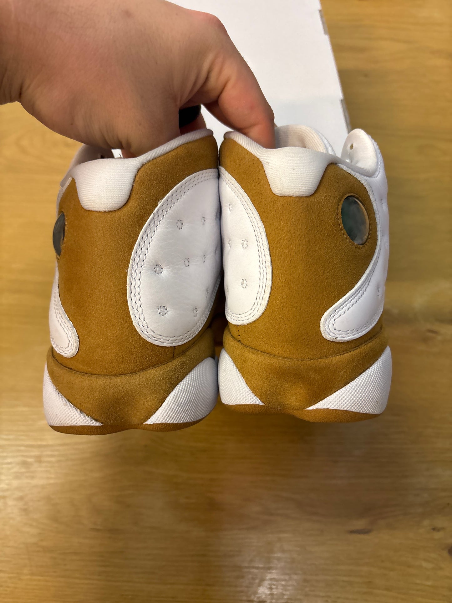 JORDAN 13 WHEAT 2023 Used Sz 9