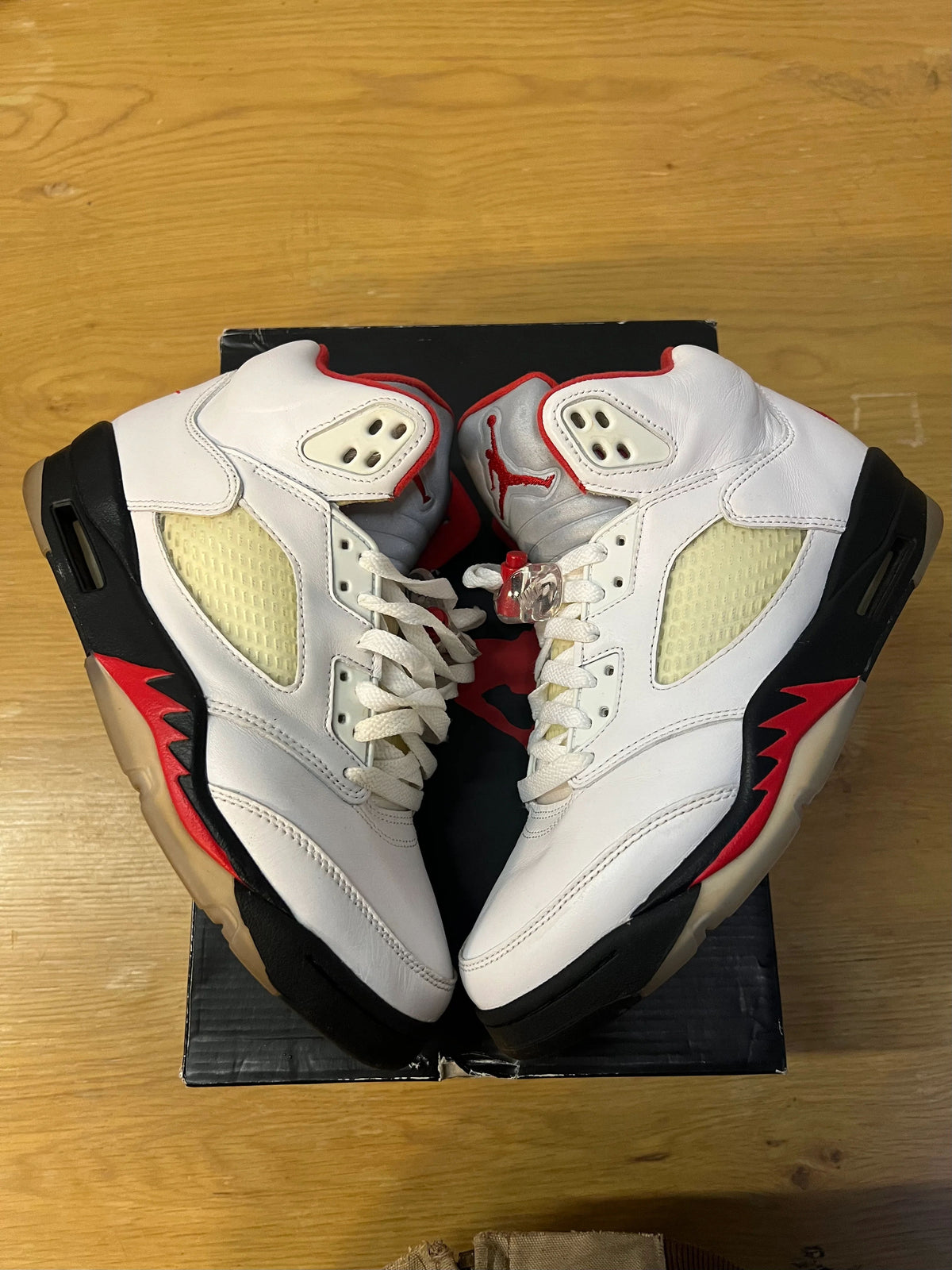 Jordan 5 Retro Fire Red Silver Tongue (2020) - Pre-Owned
