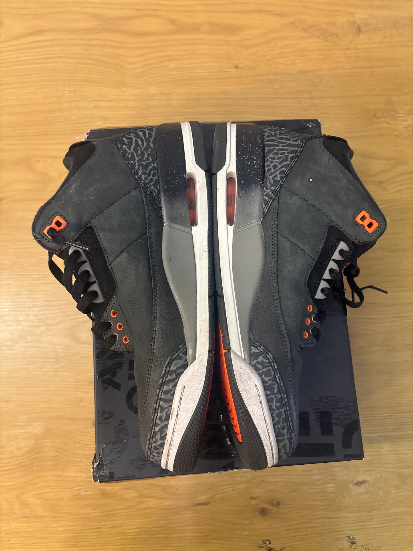 AIR JORDAN 3 RETRO FEAR PACK USED SIZE 11