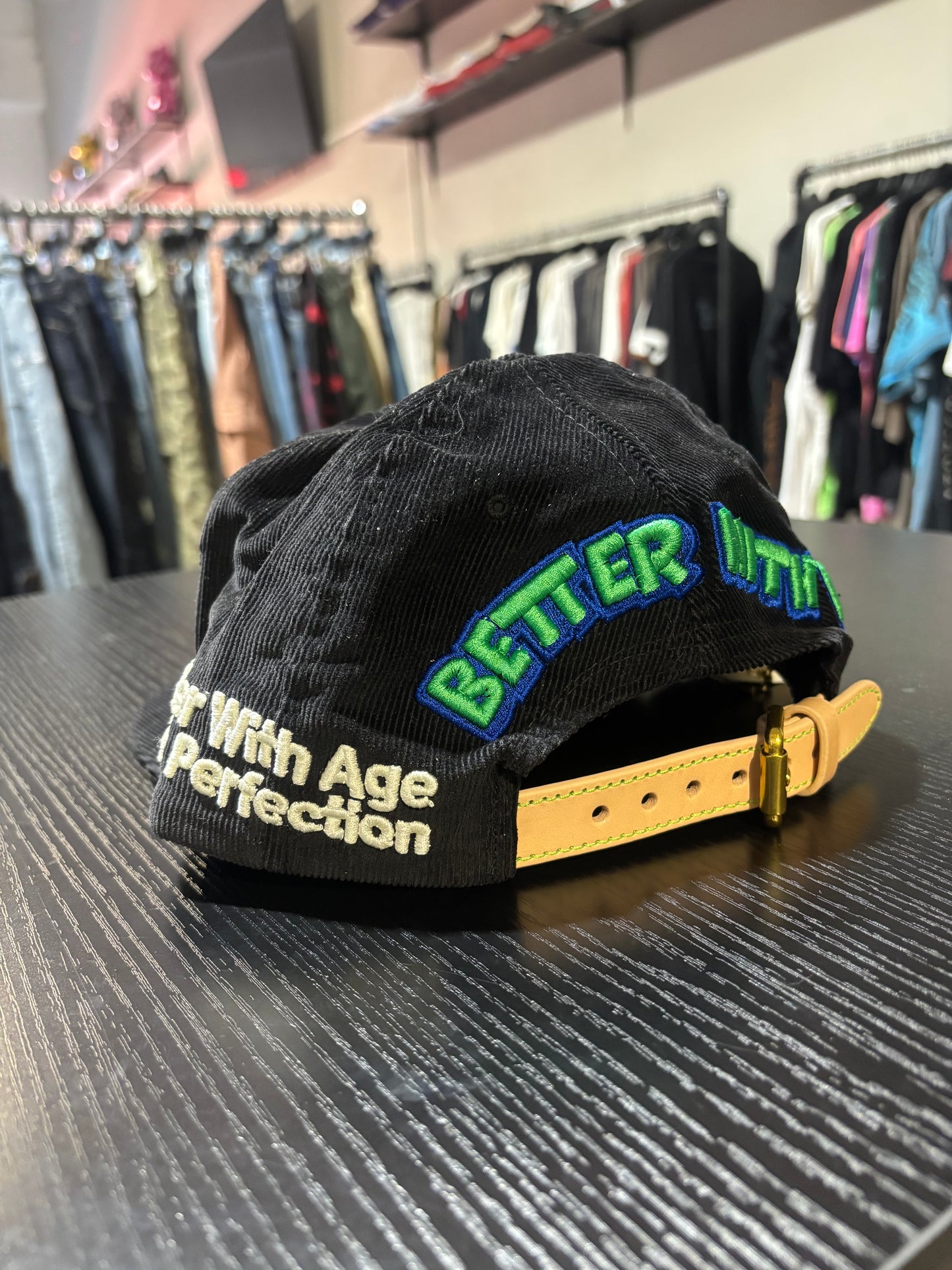 BWA Vintage Hat Black IDIOT