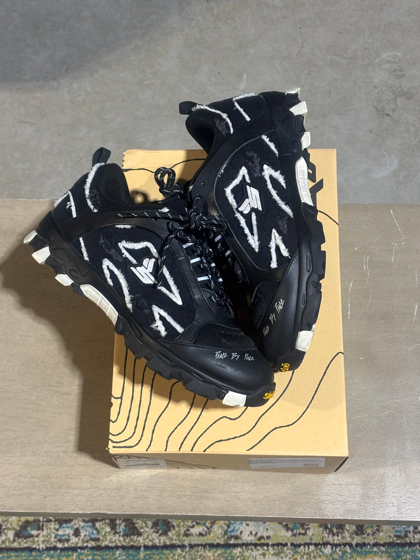 Sicko Hiking Sneakers Used Black/White Used Sz 9