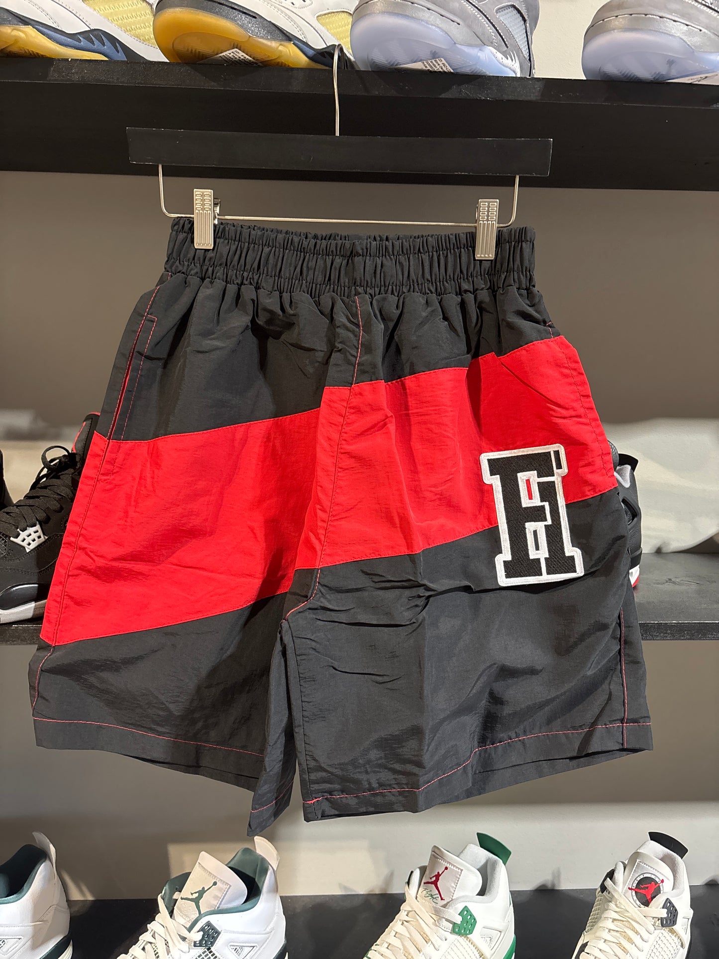FOREVER HUNGRY WINDBREAKER SET BLACK/RED