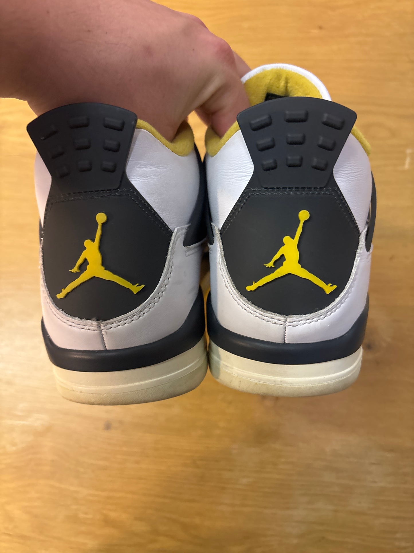 Jordan 4 Vivid Sulfur USED SZ 12W NB