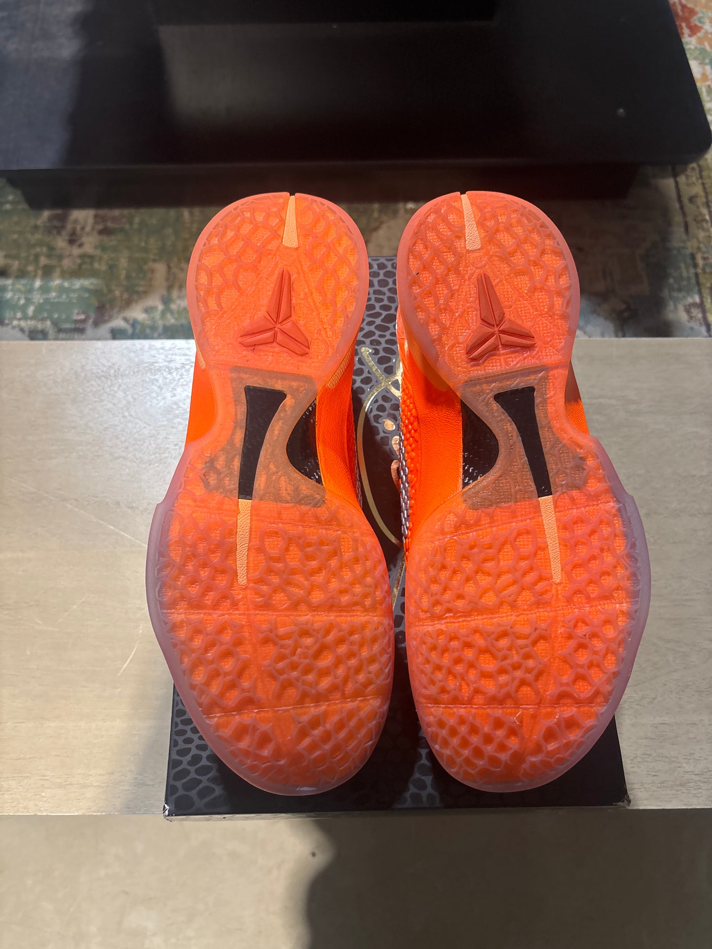 Nike kobe 6 total orange used sz 10.5