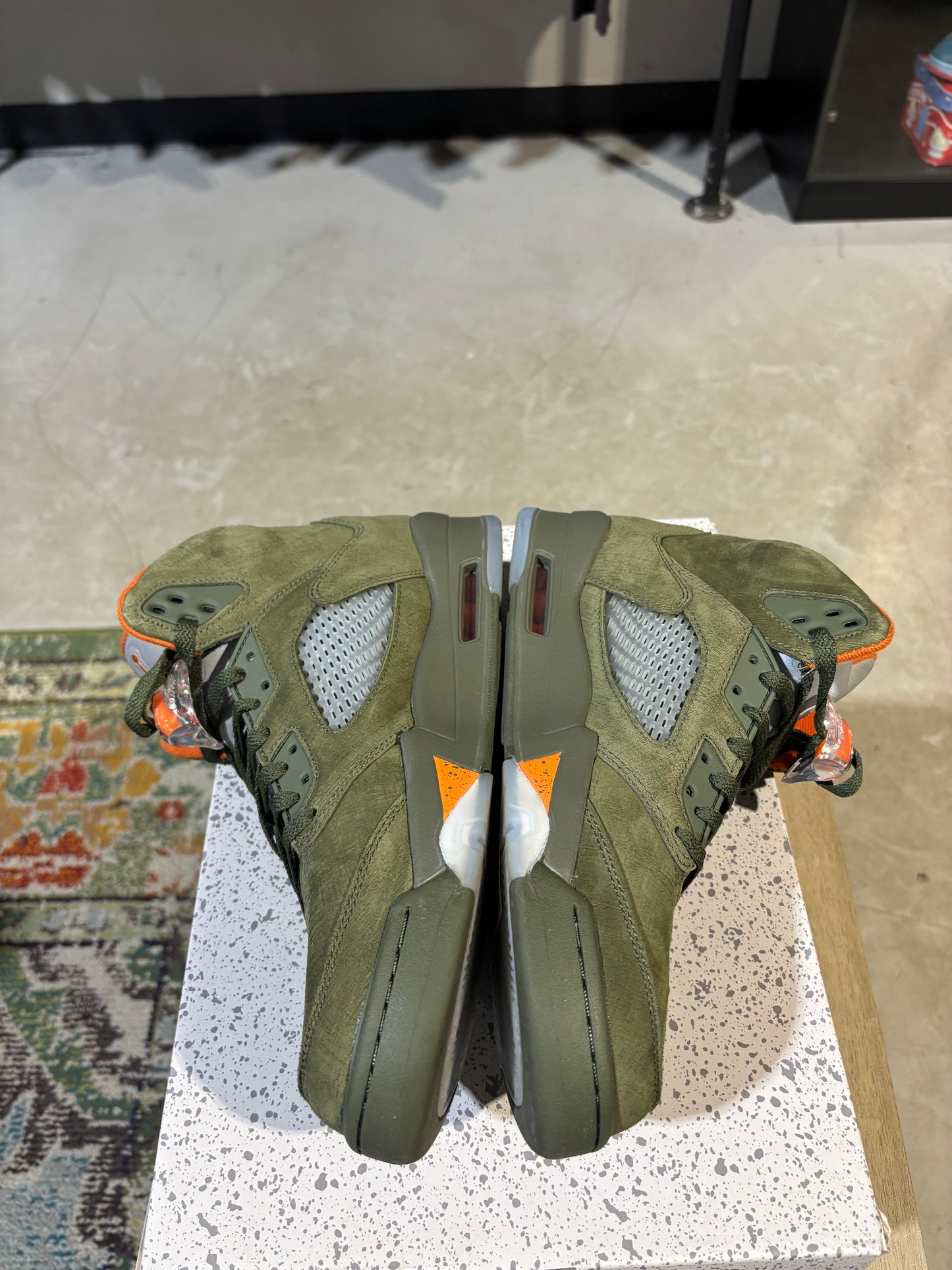 Jordan 5 Olive Used Sz 10.5