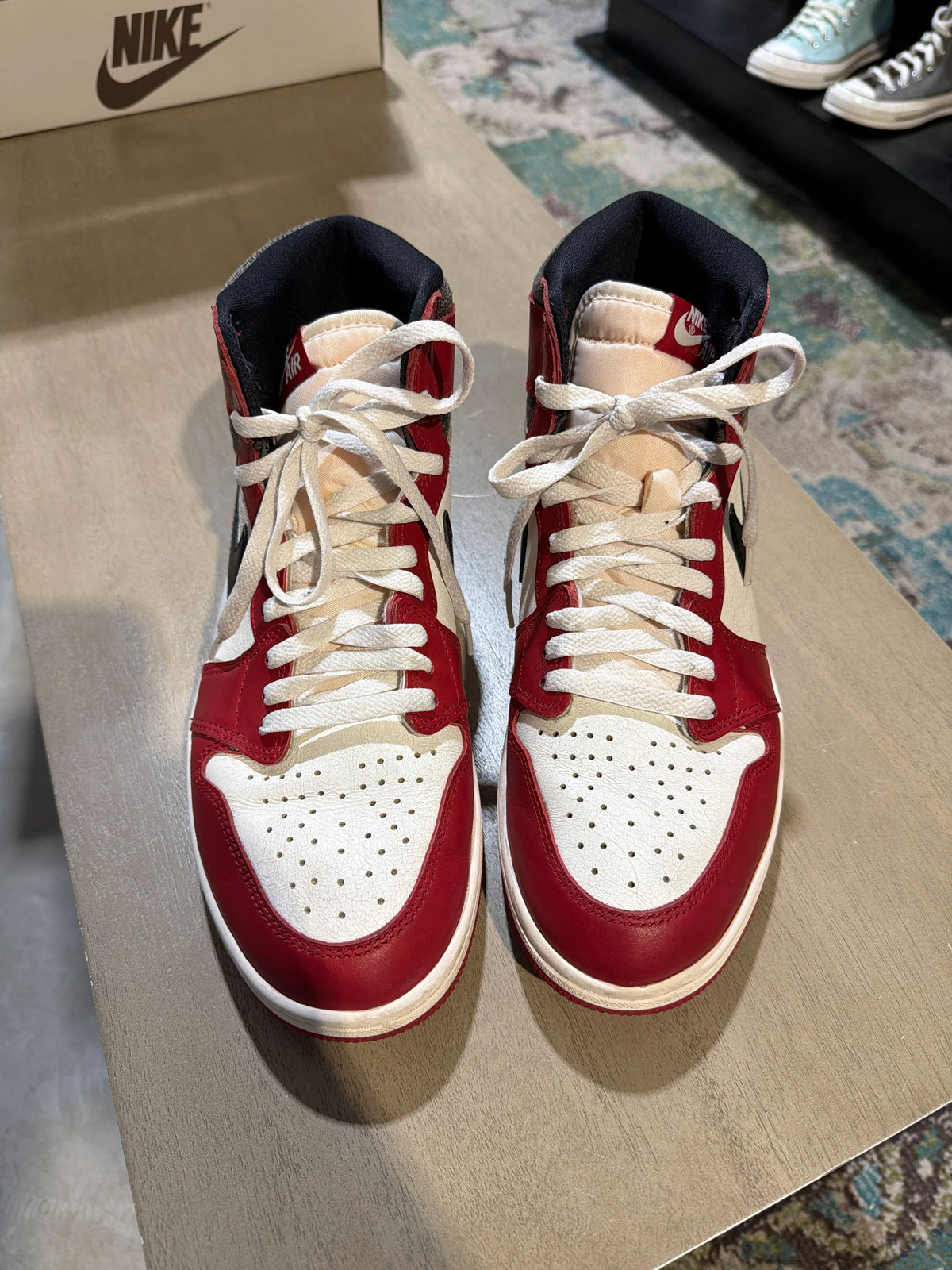 Jordan 1 Retro High OG Chicago Lost and Found - Pre-Owned