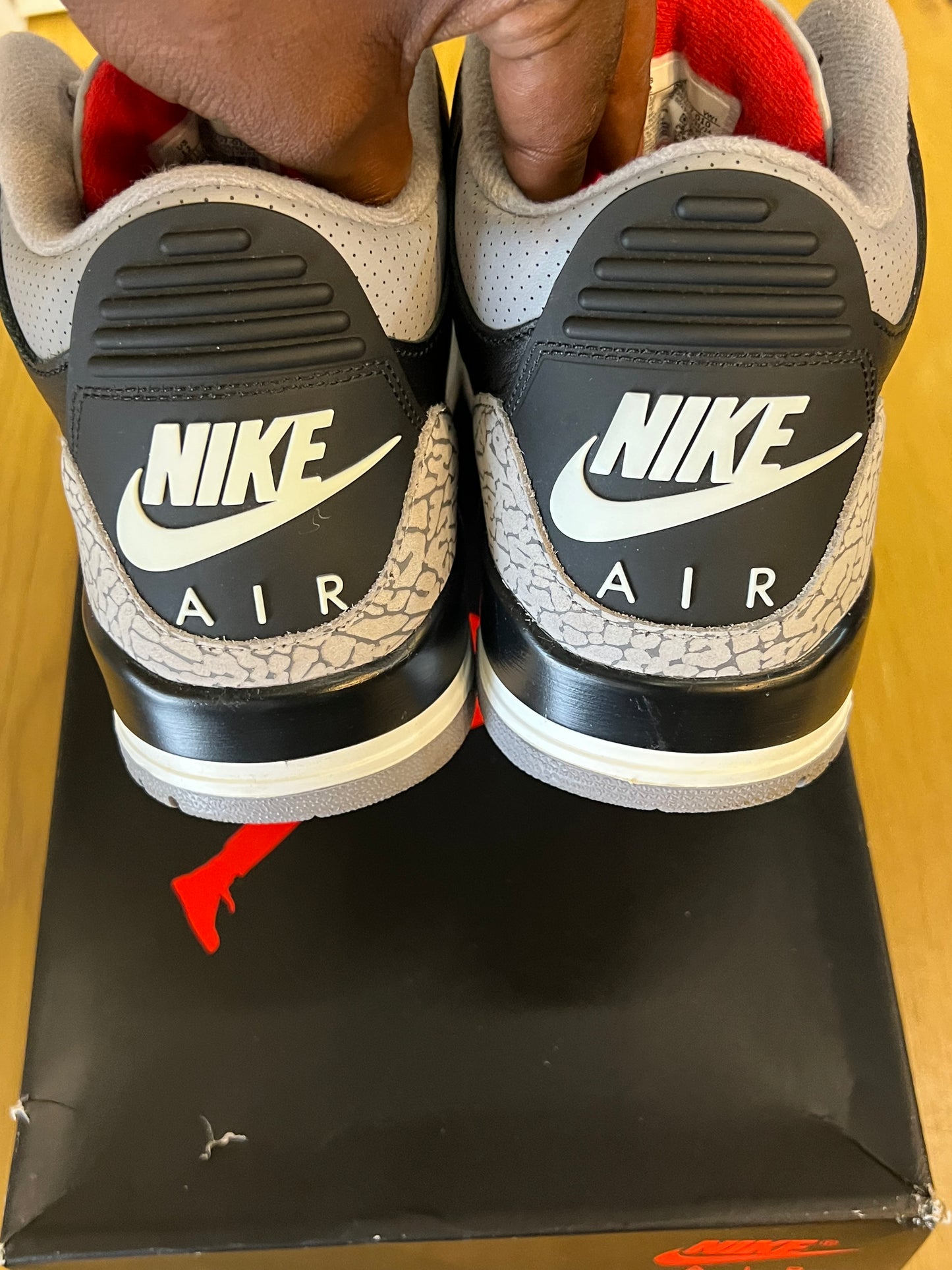 AIR JORDAN 3 RETRO OG BLACK CEMENT USED SIZE 12
