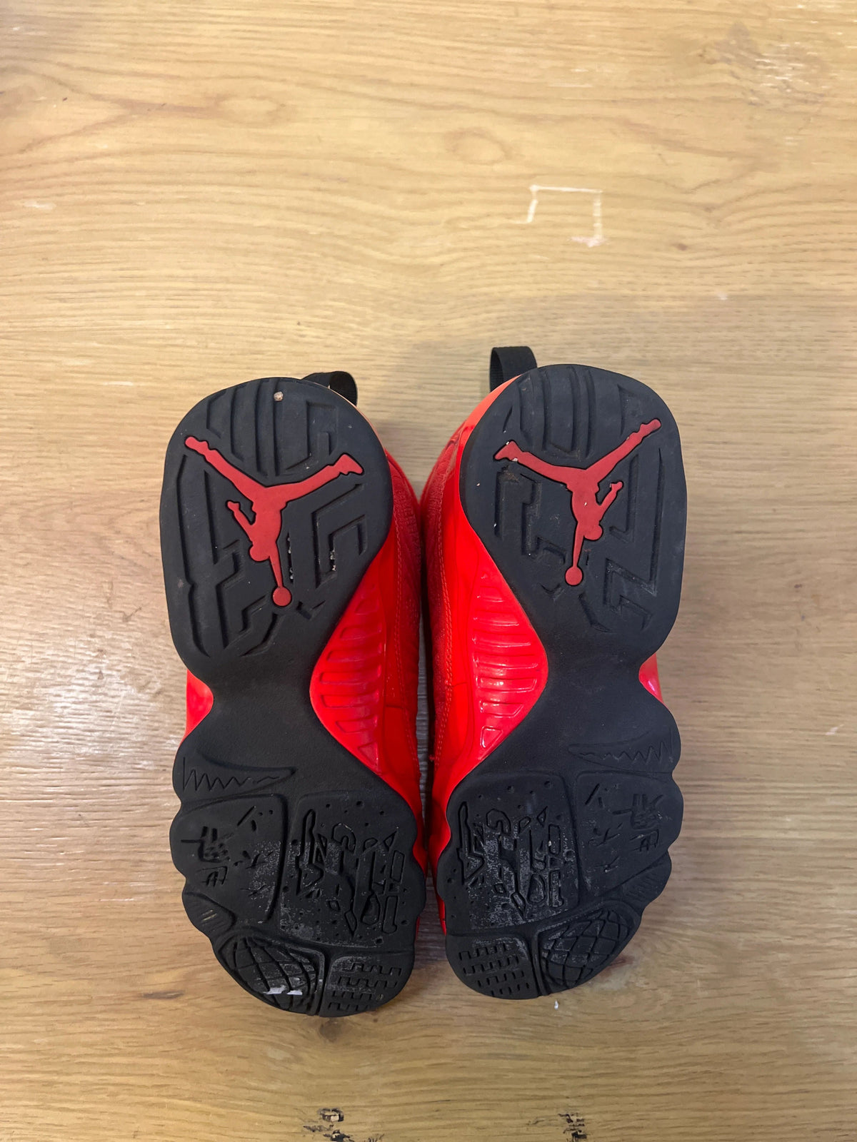 Jordan 9 Retro Chile Red - Pre-Owned