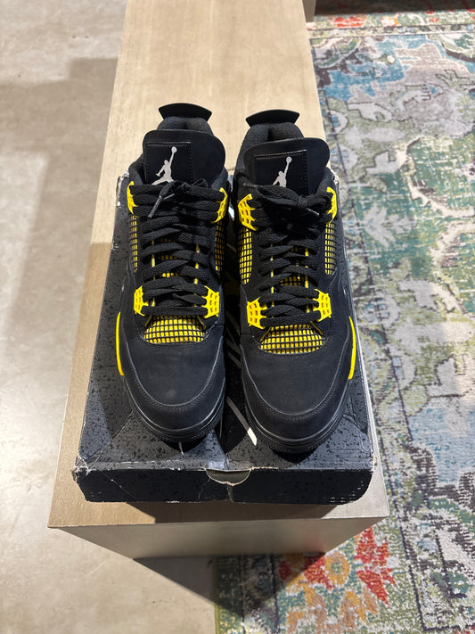 Jordan 4 Thunder Used Sz 12 (1)