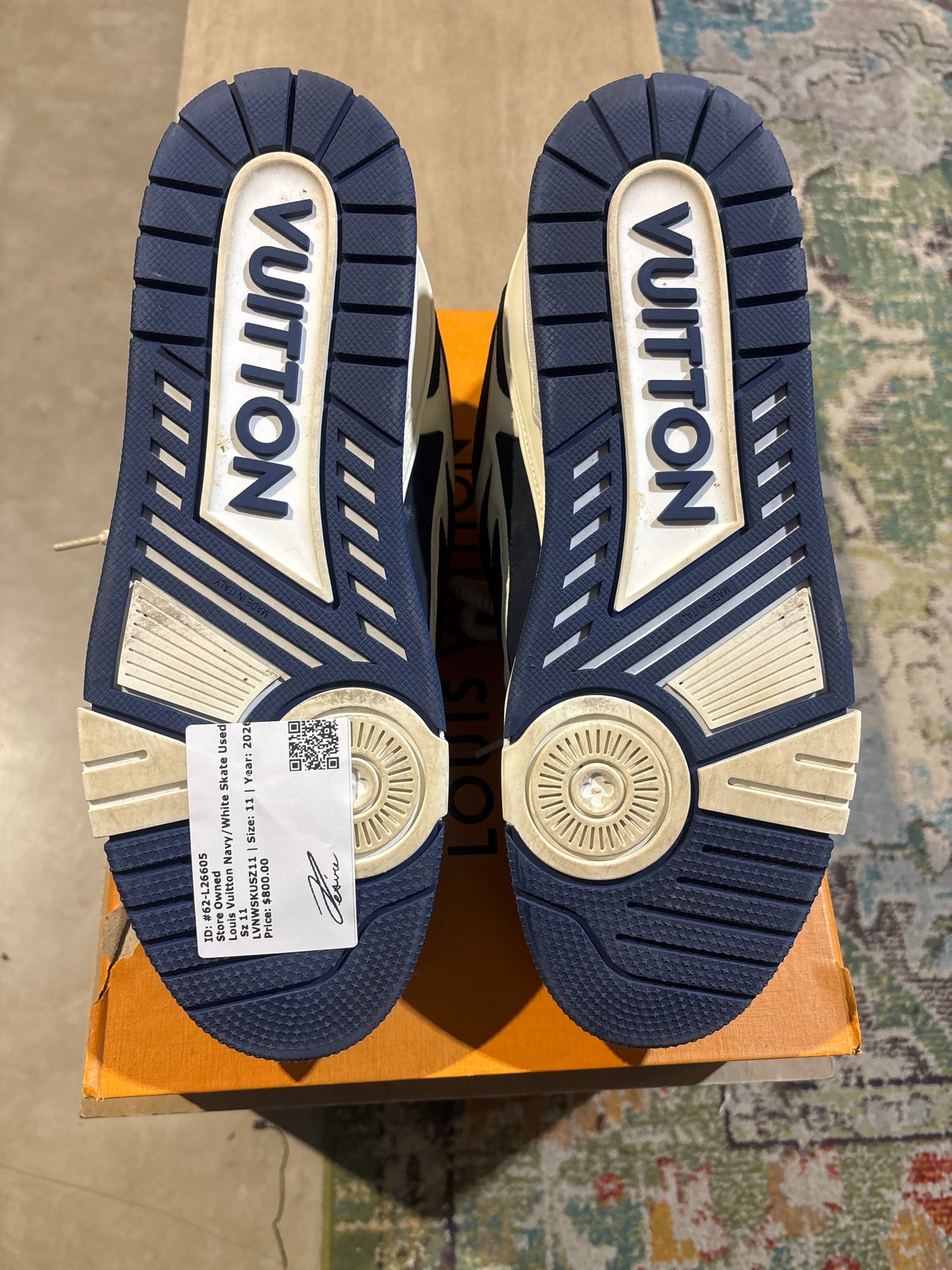 Louis Vuitton Navy/White Skate Used Sz 11