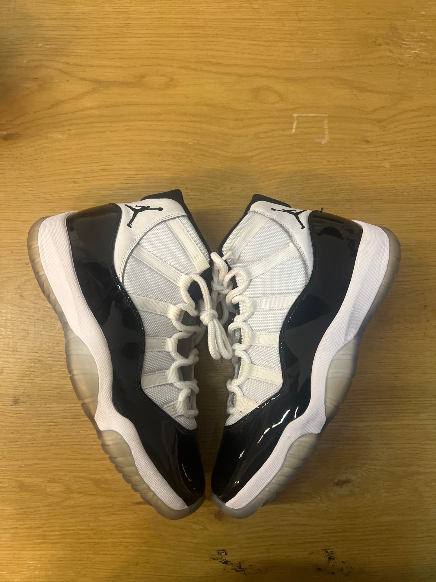 Jordan 11concord used10