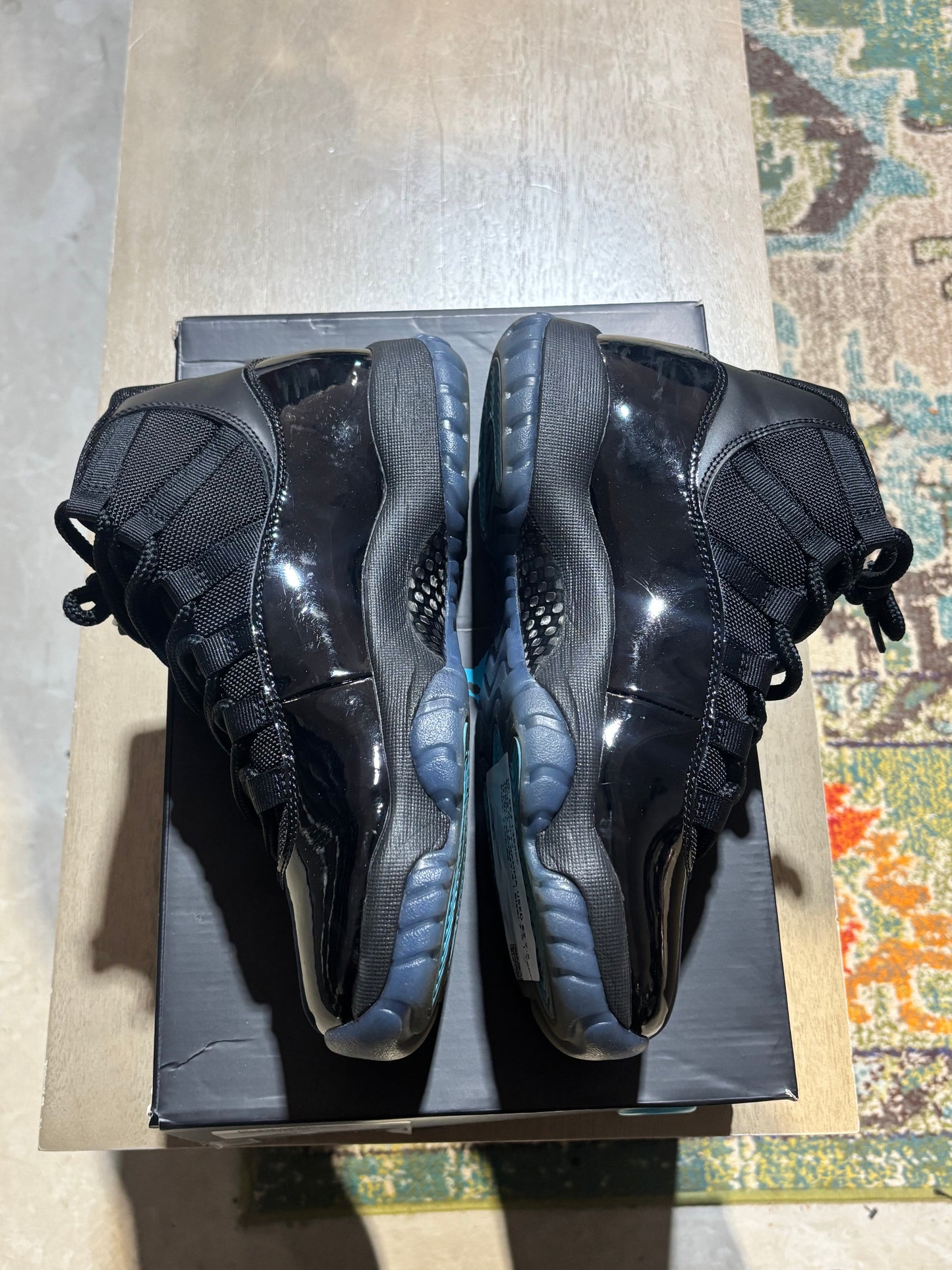 JORDAN 11 GAMMA USED SZ 7.5