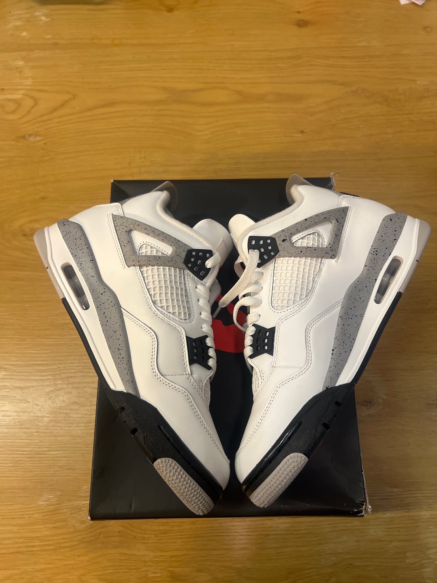 Jordan 4 White cement used Sz 8.5