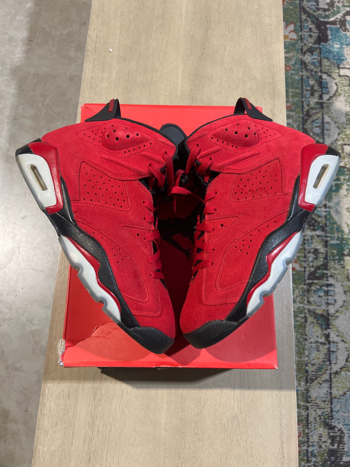 AIR JORDAN 6 RETRO TORO BRAVOUsed Sz