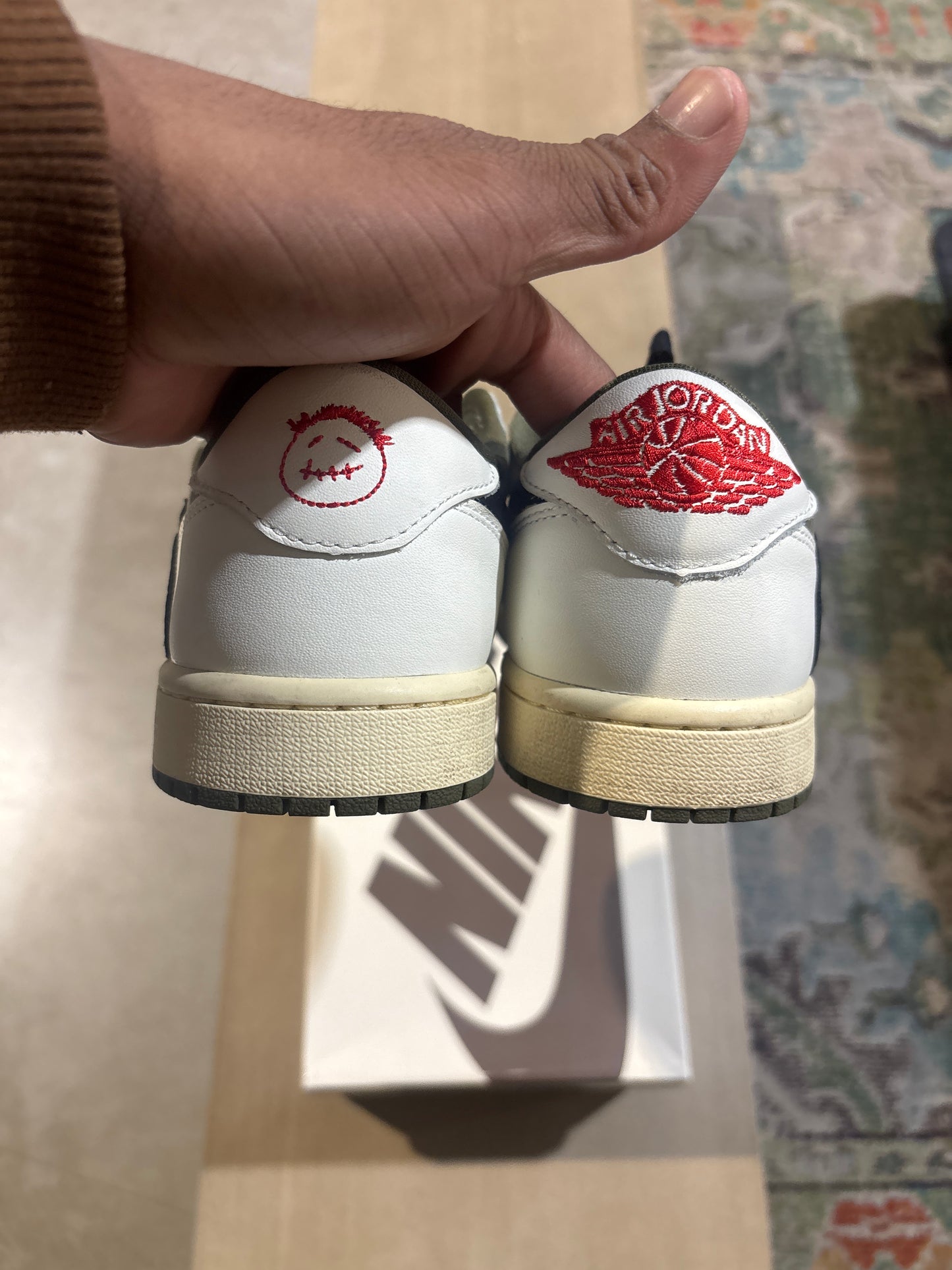 Jordan 1 Travis Scott Medium Olive Used Sz 8